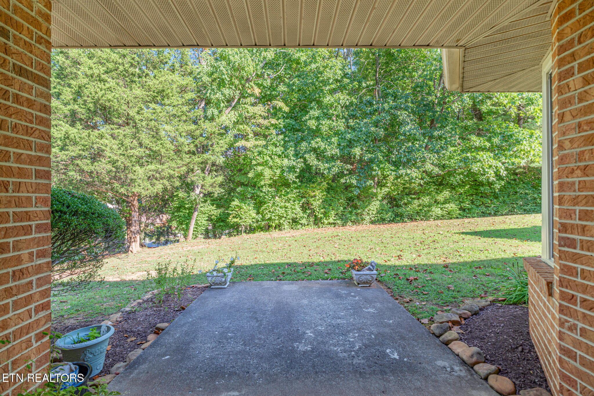 Covered Back Patio/Breezeway - 6924 Bridle Court, Knoxville, TN 37921, Knoxville