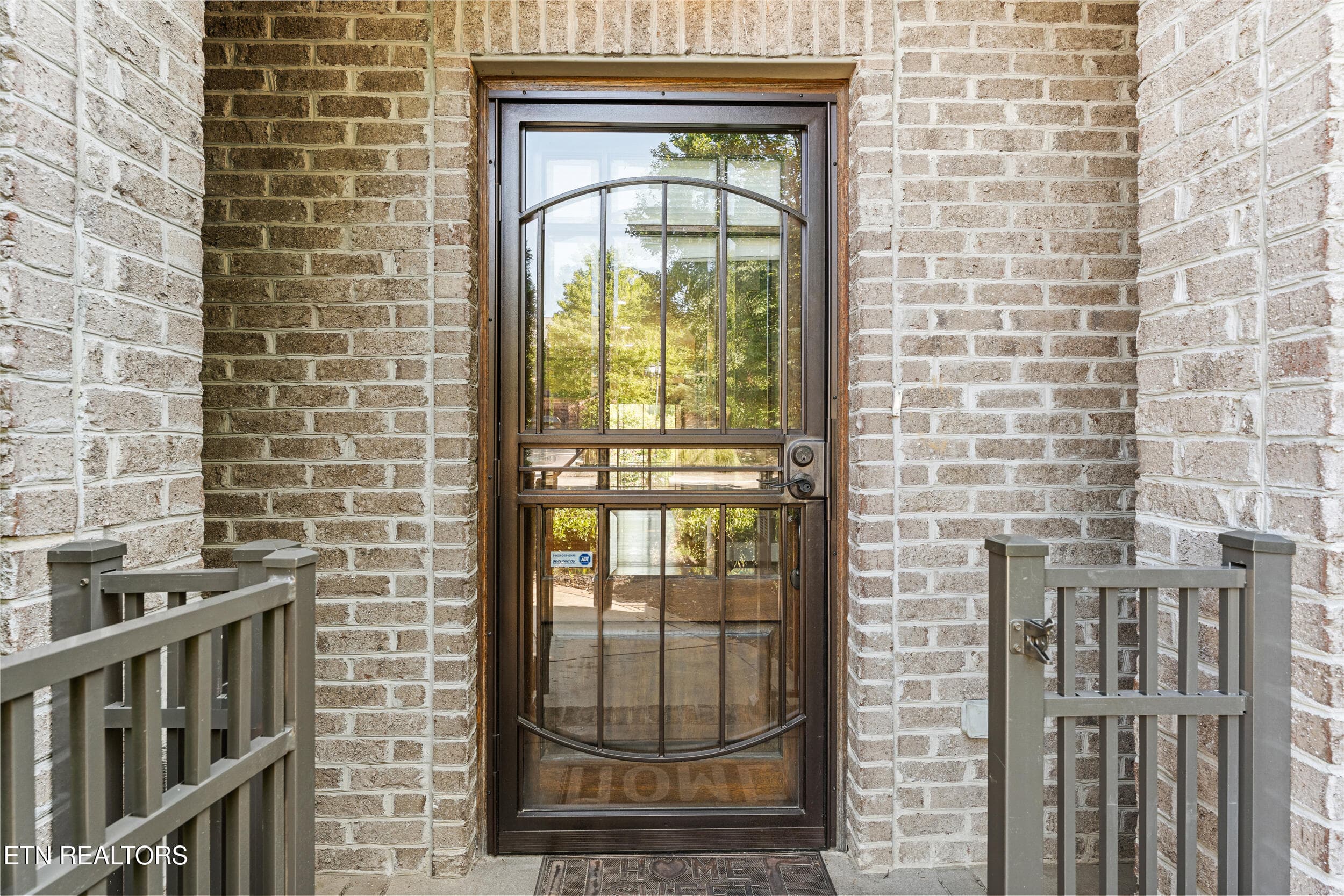 Front Entry - 200 Cool Springs Blvd, Knoxville, TN 37934, Knoxville