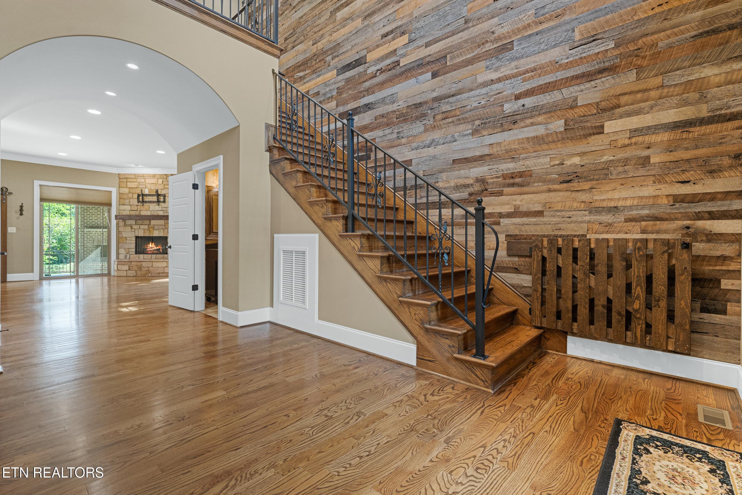 Entry Way - 200 Cool Springs Blvd, Knoxville, TN 37934, Knoxville