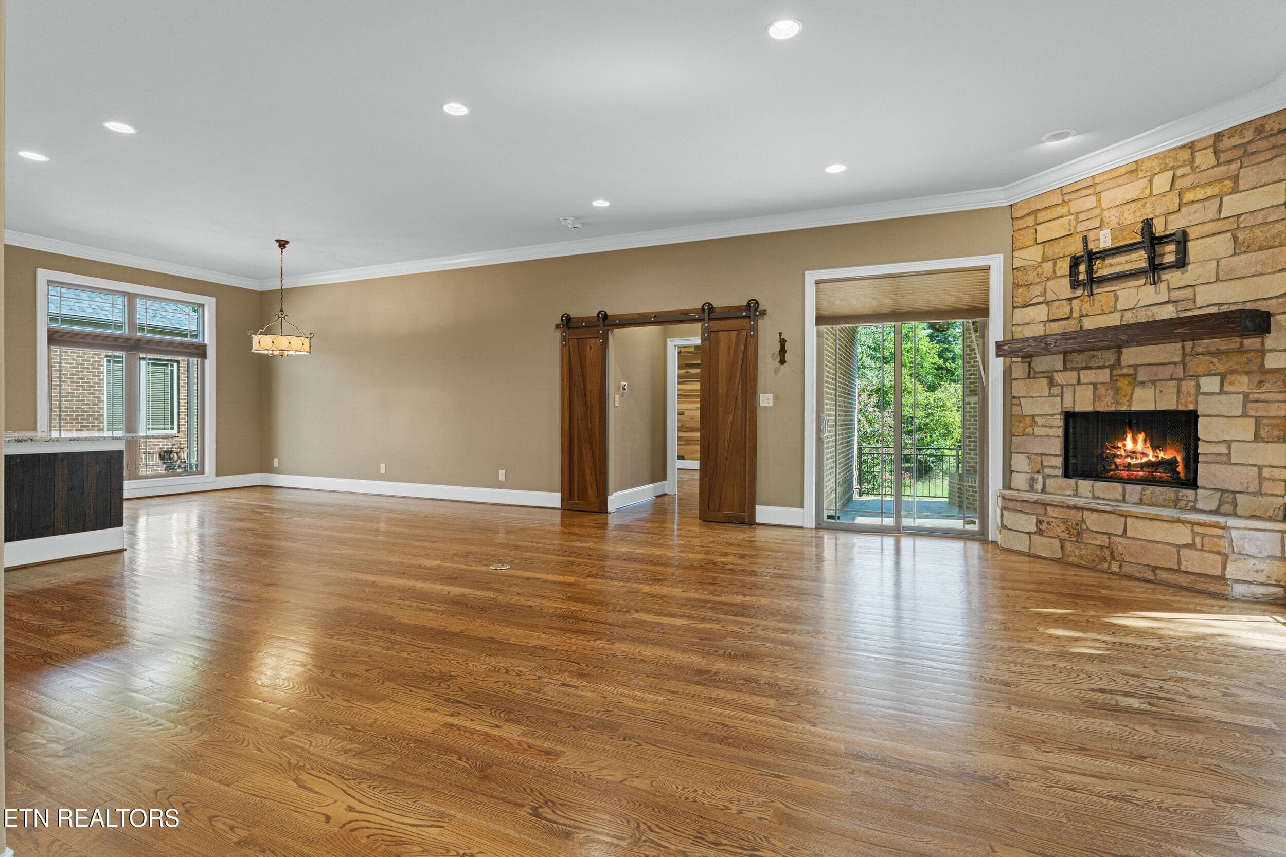 Living Room - 200 Cool Springs Blvd, Knoxville, TN 37934, Knoxville