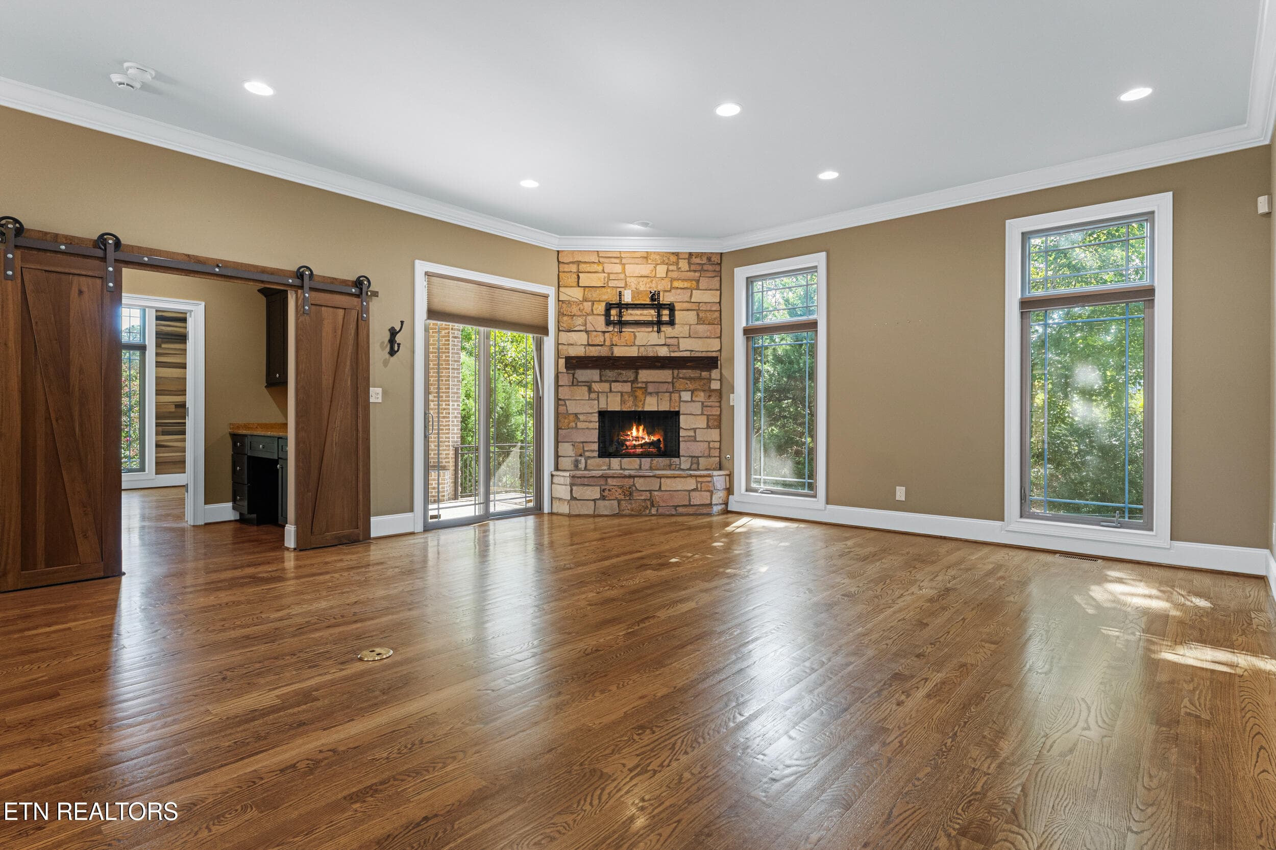 Living Room - 200 Cool Springs Blvd, Knoxville, TN 37934, Knoxville
