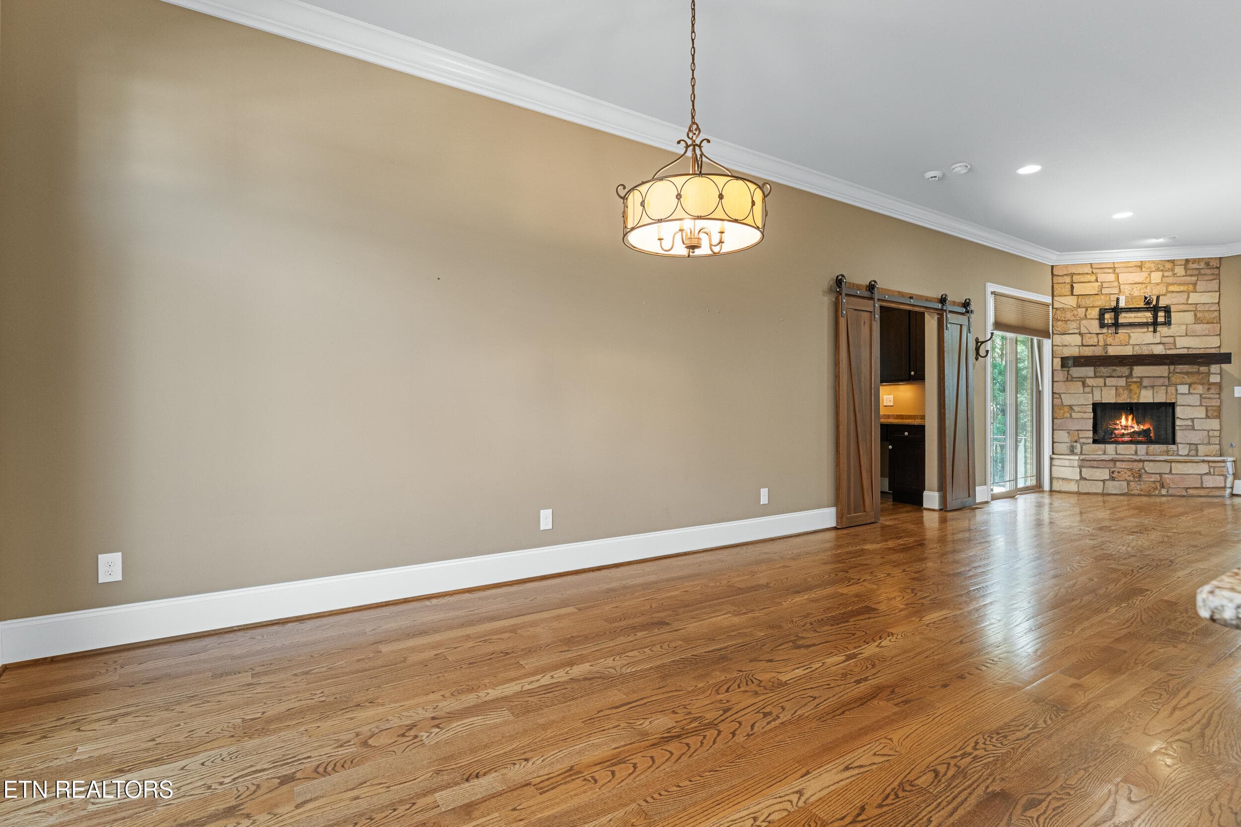 Dining Area - 200 Cool Springs Blvd, Knoxville, TN 37934, Knoxville