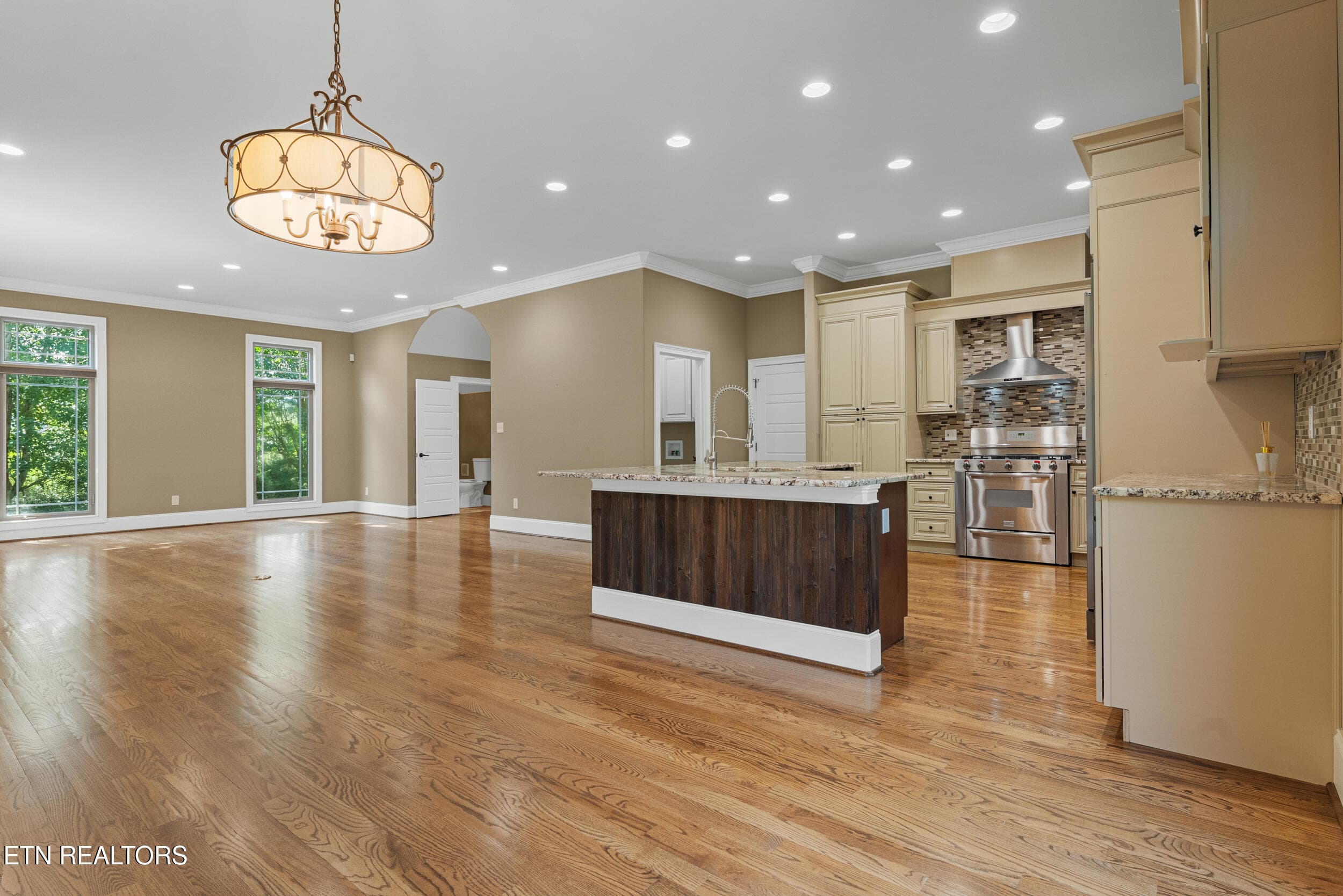 Dining Area - 200 Cool Springs Blvd, Knoxville, TN 37934, Knoxville