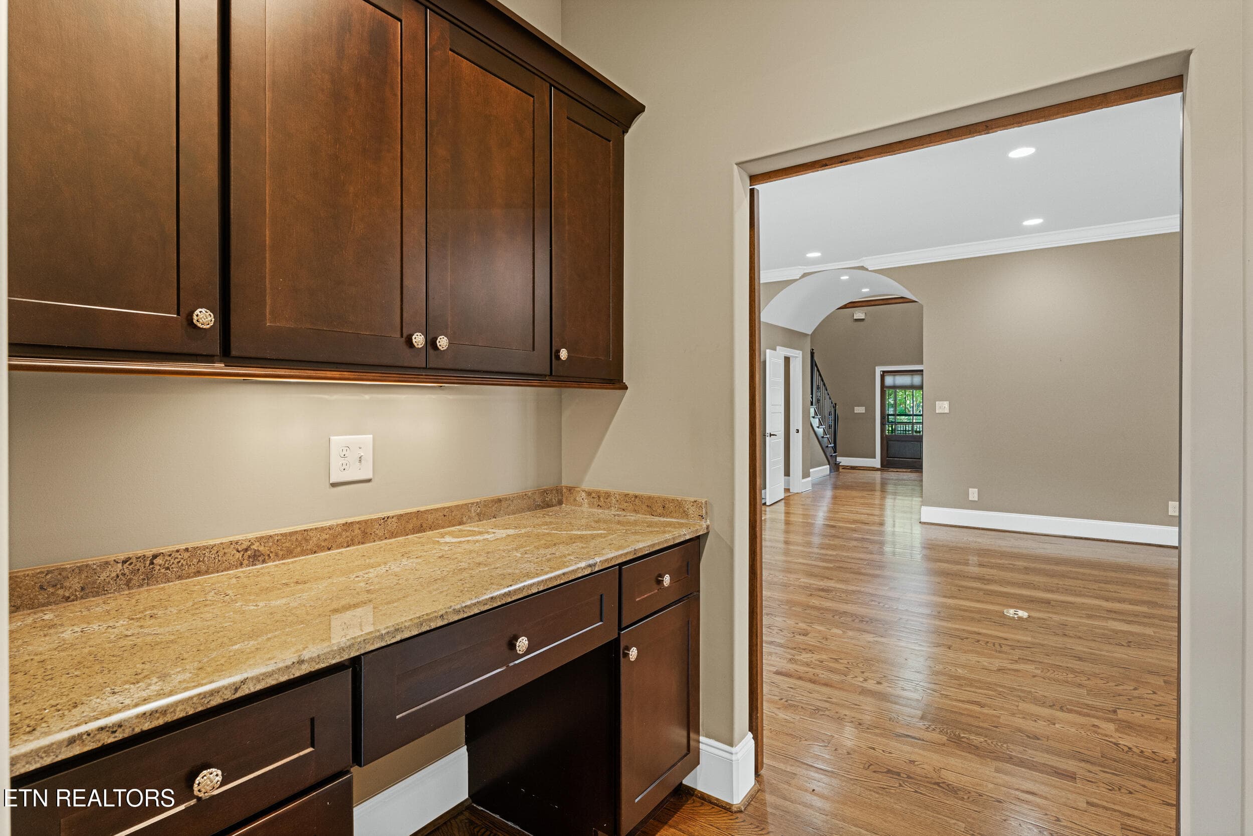 Work Area - 200 Cool Springs Blvd, Knoxville, TN 37934, Knoxville