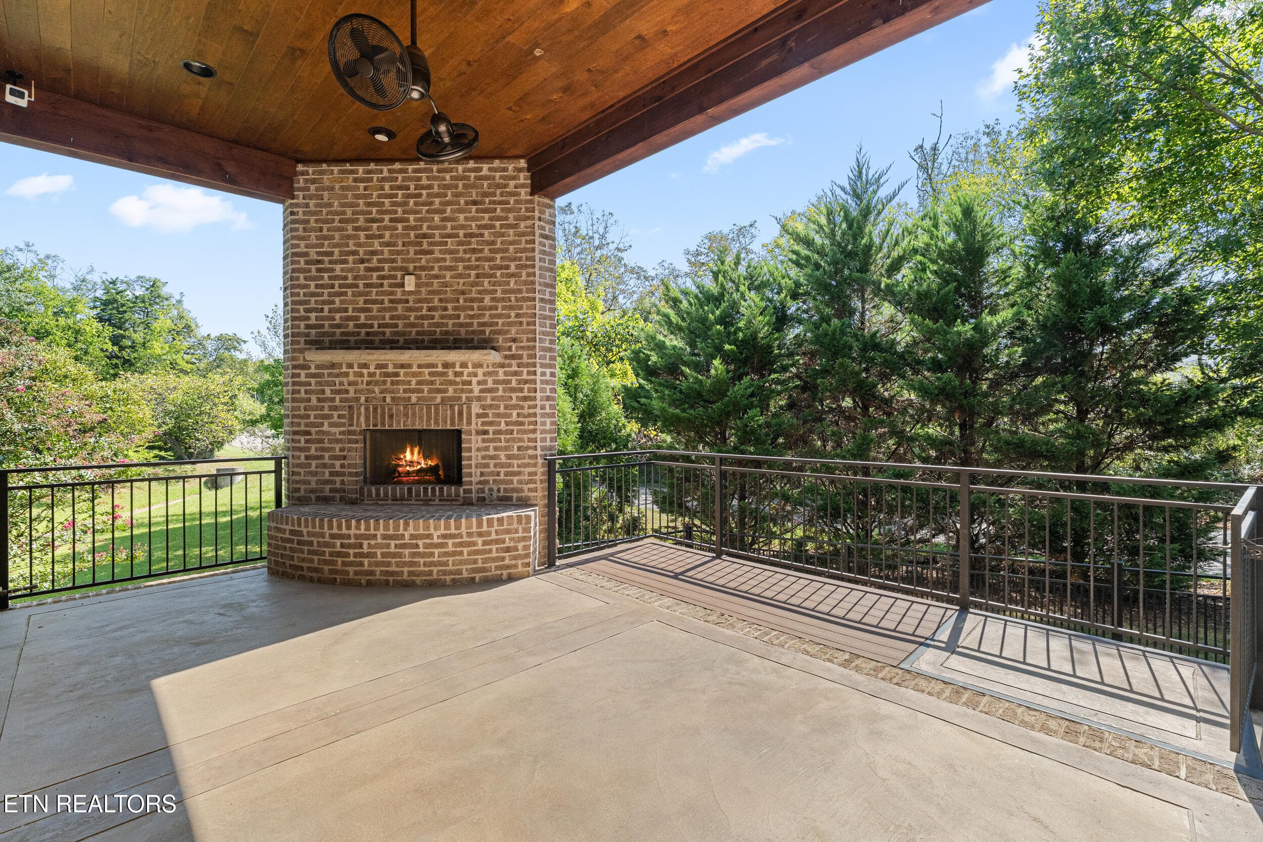 Back Deck - 200 Cool Springs Blvd, Knoxville, TN 37934, Knoxville