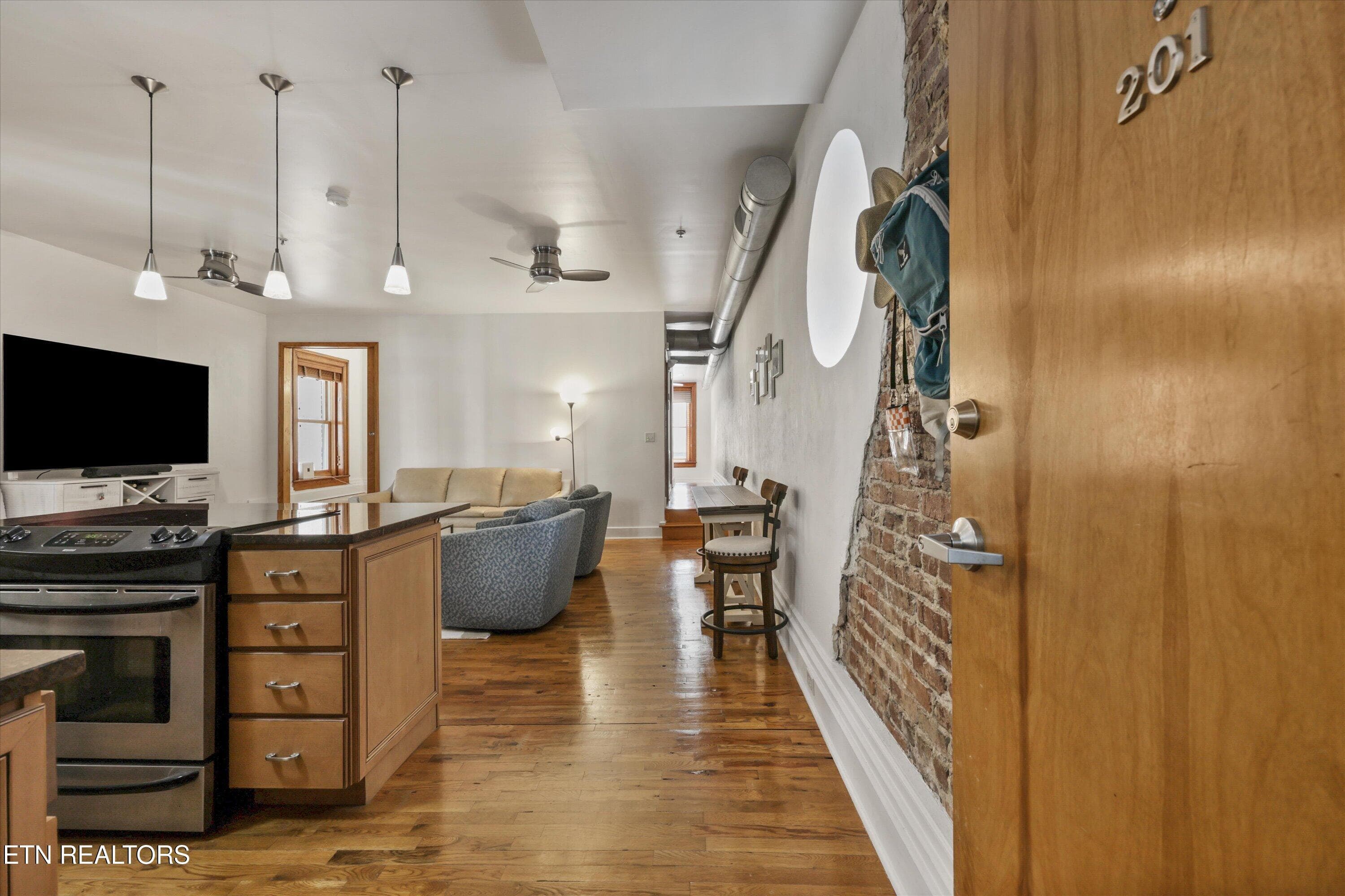 10-209 W Church Ave unit 201 05 - 209 W Church Ave 201, Knoxville, TN 37902, Knoxville