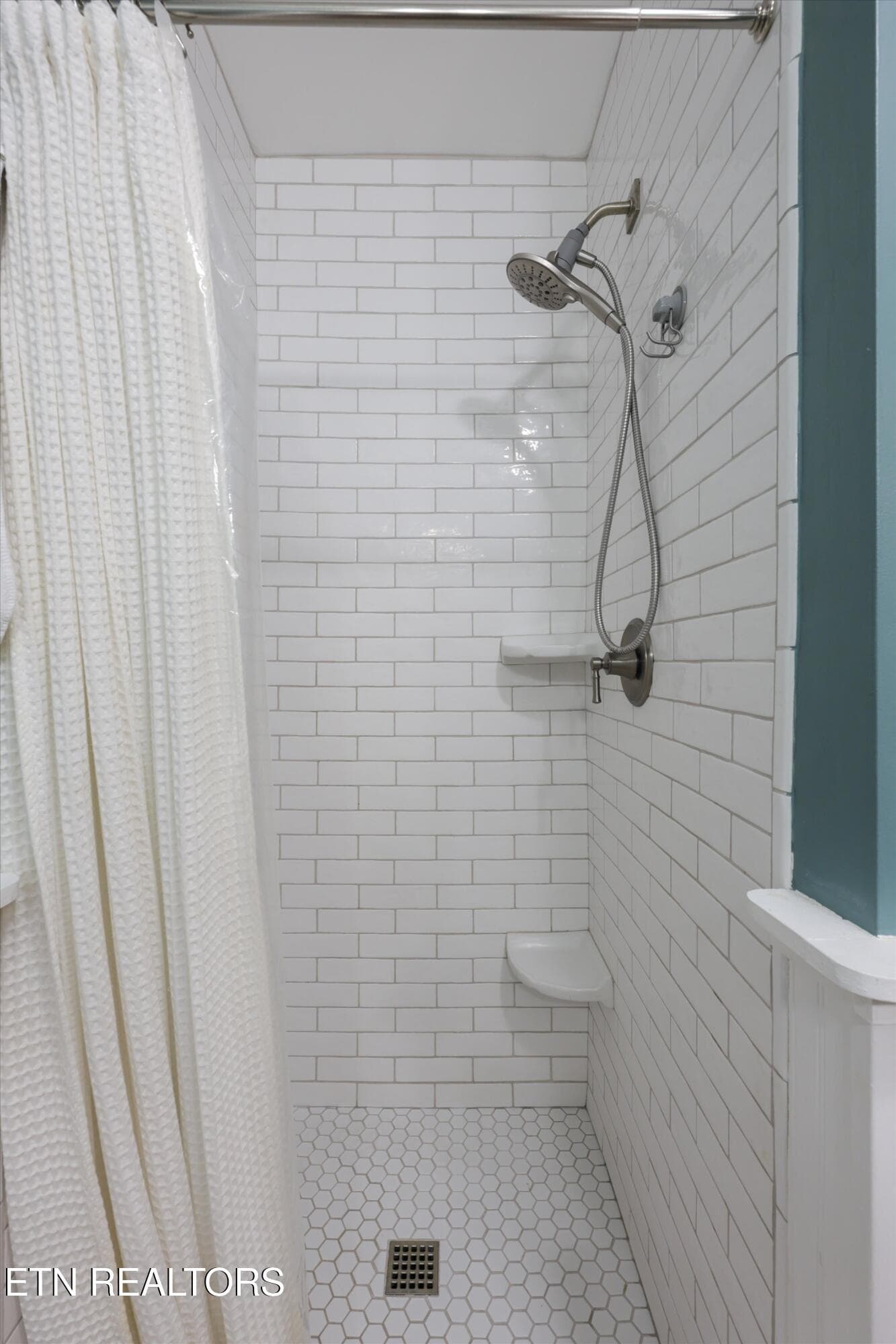 24-209 W Church Ave unit 201 19 - 209 W Church Ave 201, Knoxville, TN 37902, Knoxville