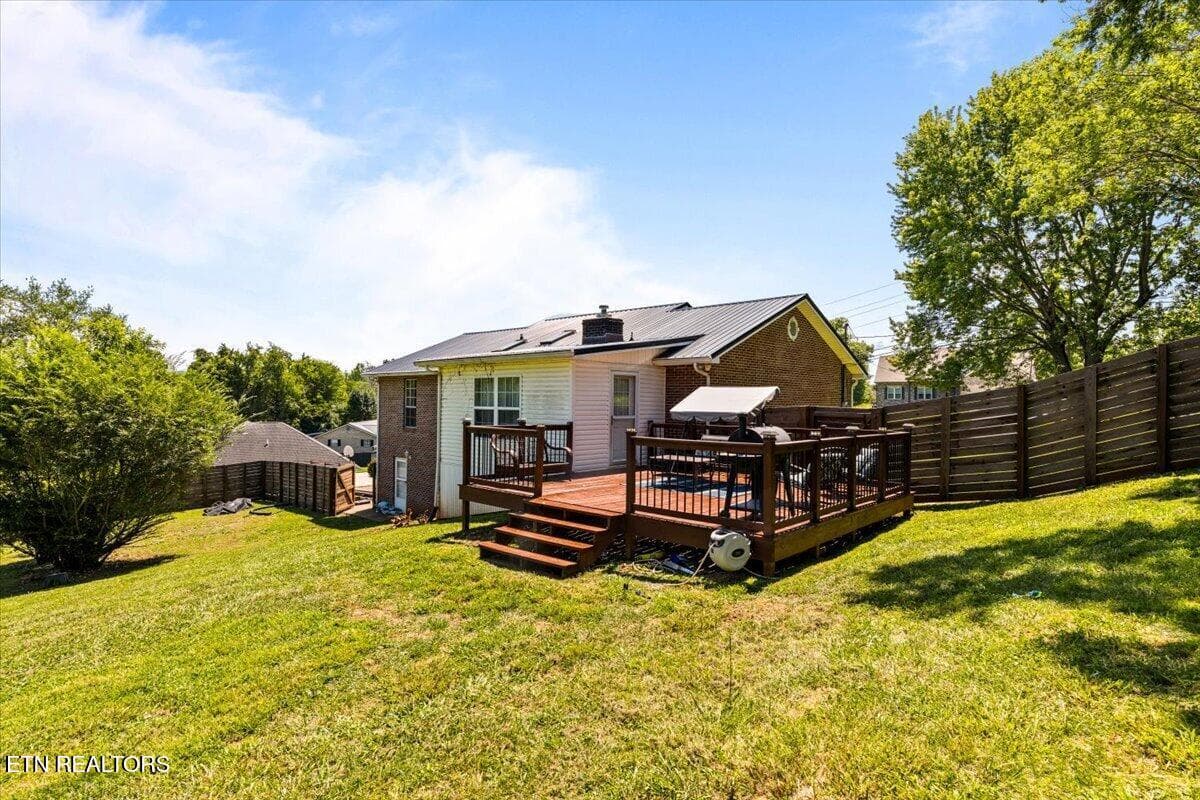 94-136 Grace Cir - 136 Grace Circle, Clinton, TN 37716