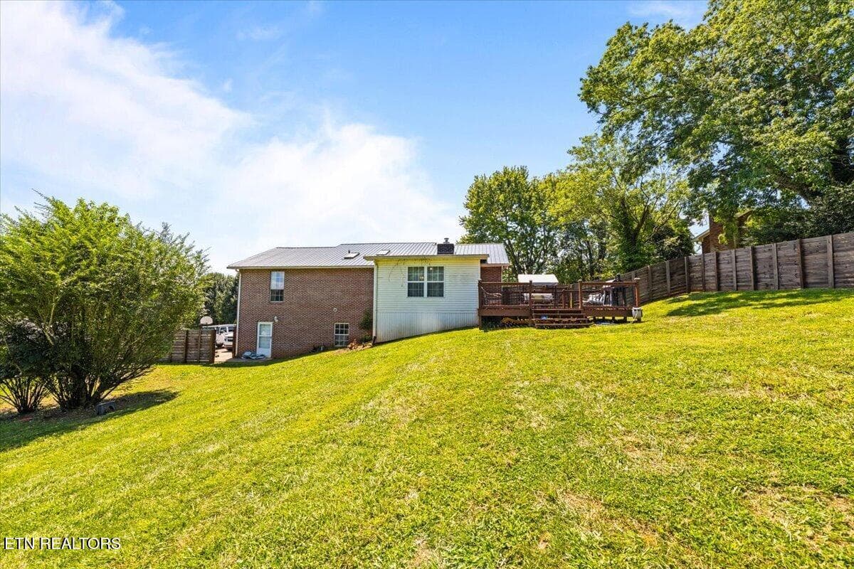 95-136 Grace Cir - 136 Grace Circle, Clinton, TN 37716