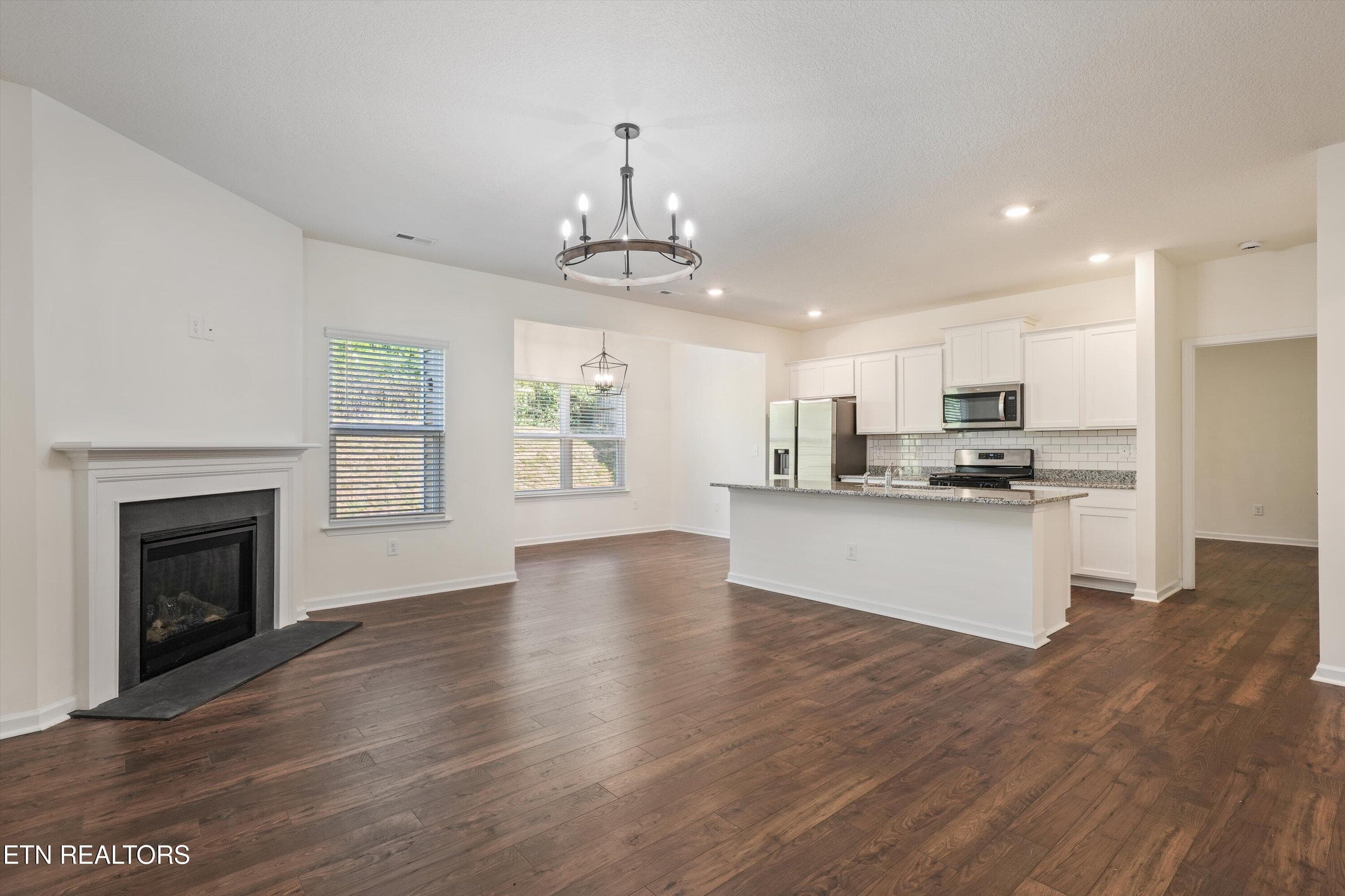 Open, Airy Common Area - 6341 Night Time Drive, Knoxville, TN 37931, Knoxville