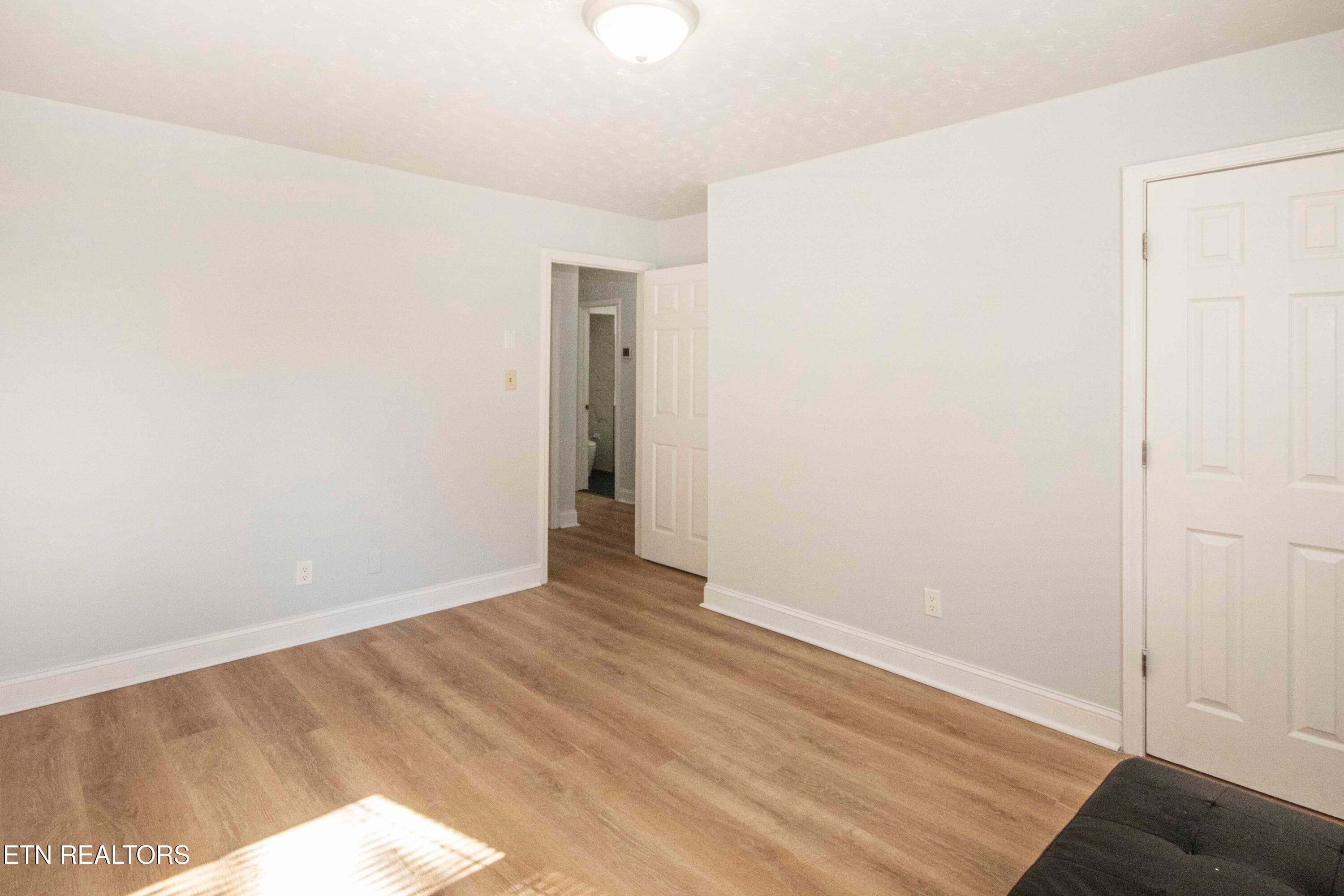 V19A6292 - 4509 NW Willowdale Drive, Knoxville, TN 37921, Knoxville