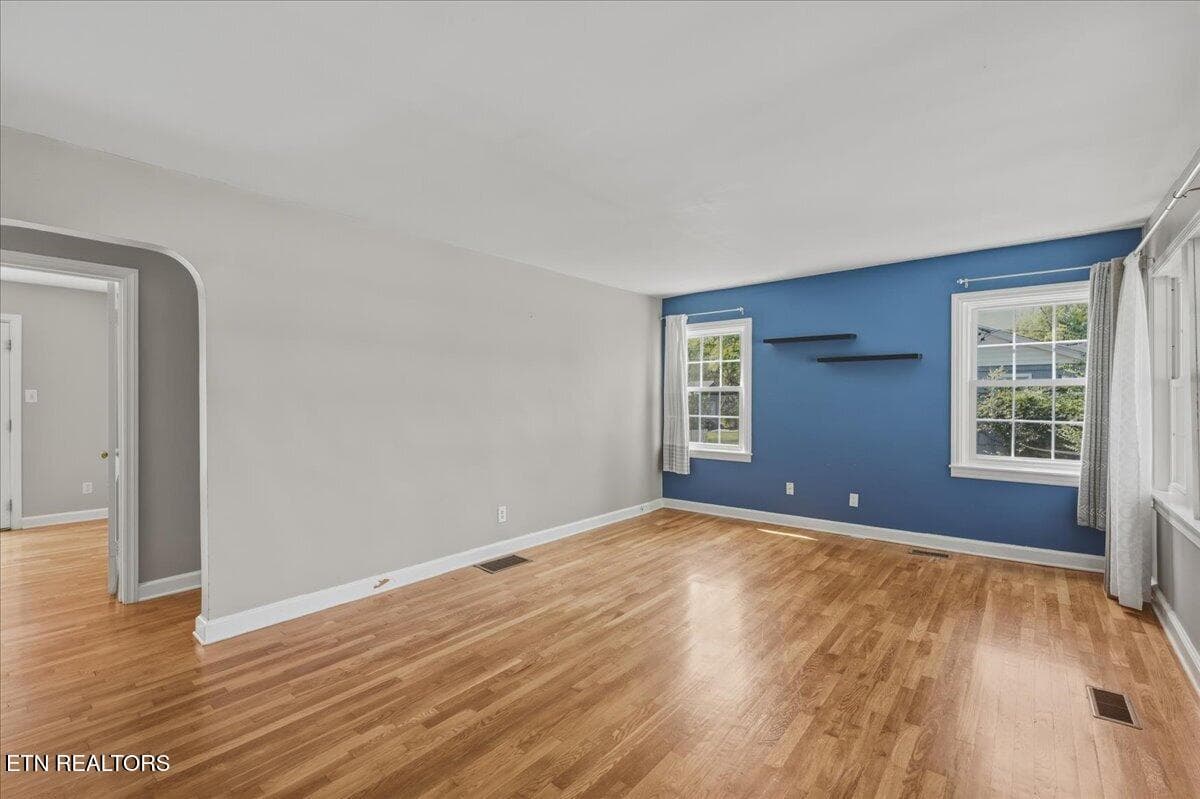 07-Living Room - 2120 Sandra Drive, Knoxville, TN 37918, Knoxville