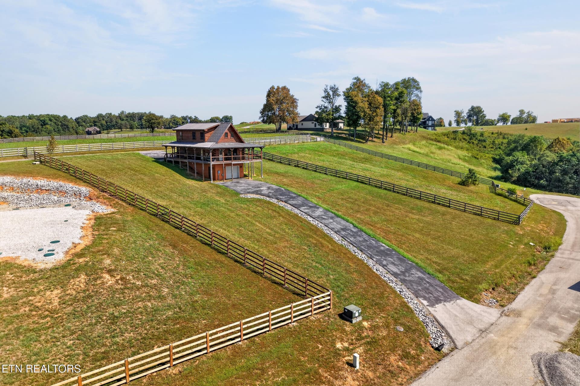 121 Bluegill Rd, Hilham, TN 38568