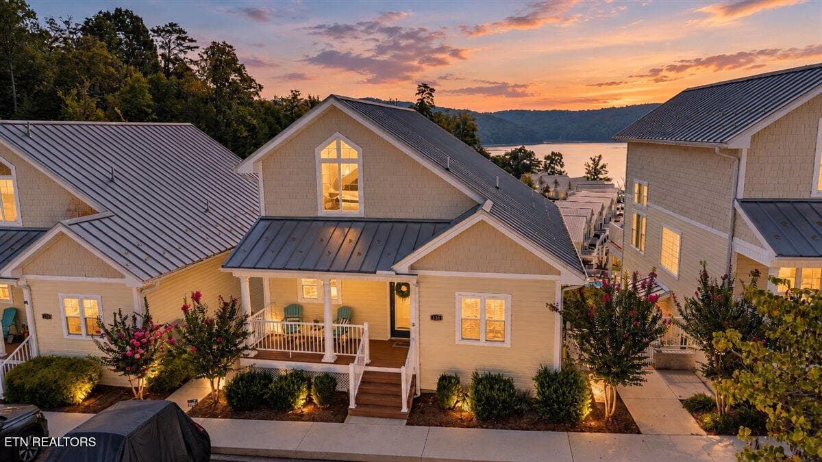 131 N Deer Village Lane A, LaFollette, TN 37766
