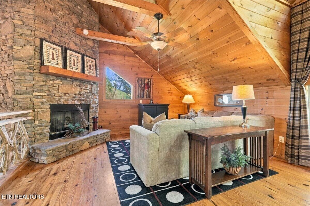 2nd Floor - 504 Twin Oak Mtn Lane, Townsend, TN 37882, Townsend