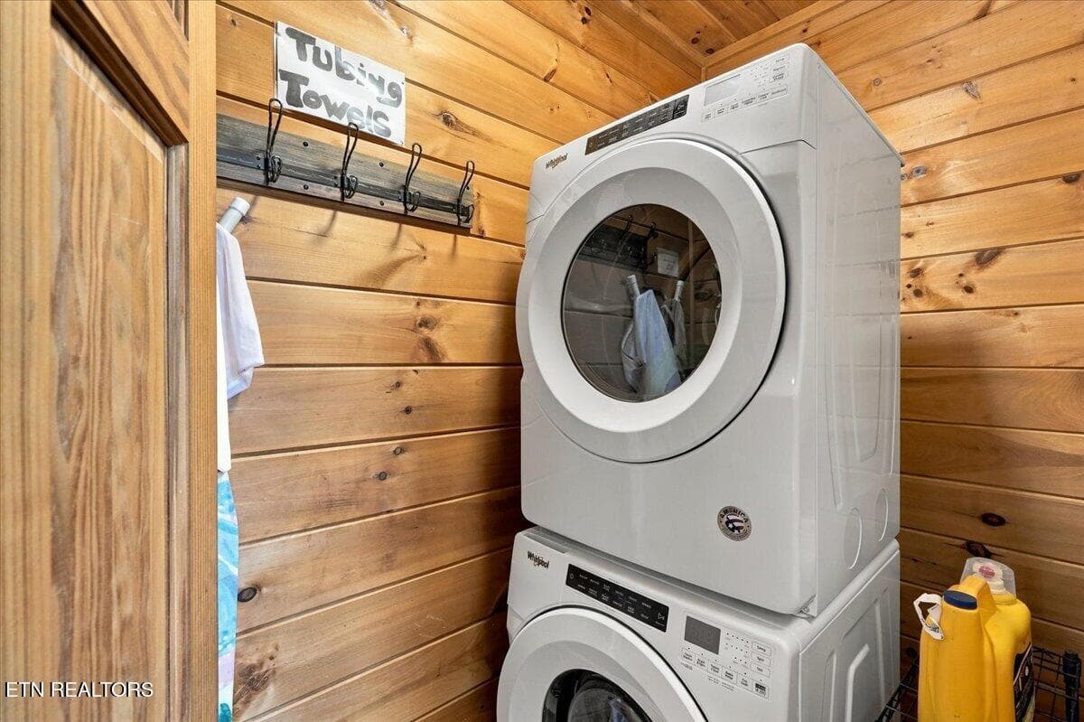 Laundry Room - 504 Twin Oak Mtn Lane, Townsend, TN 37882, Townsend