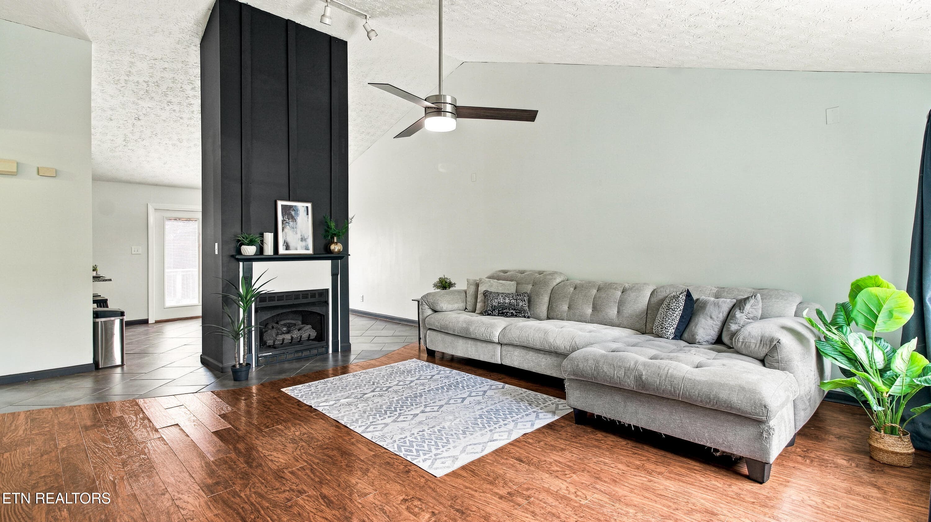 warren-03 - 5973 Warrenpark Lane, Knoxville, TN 37912, Knoxville