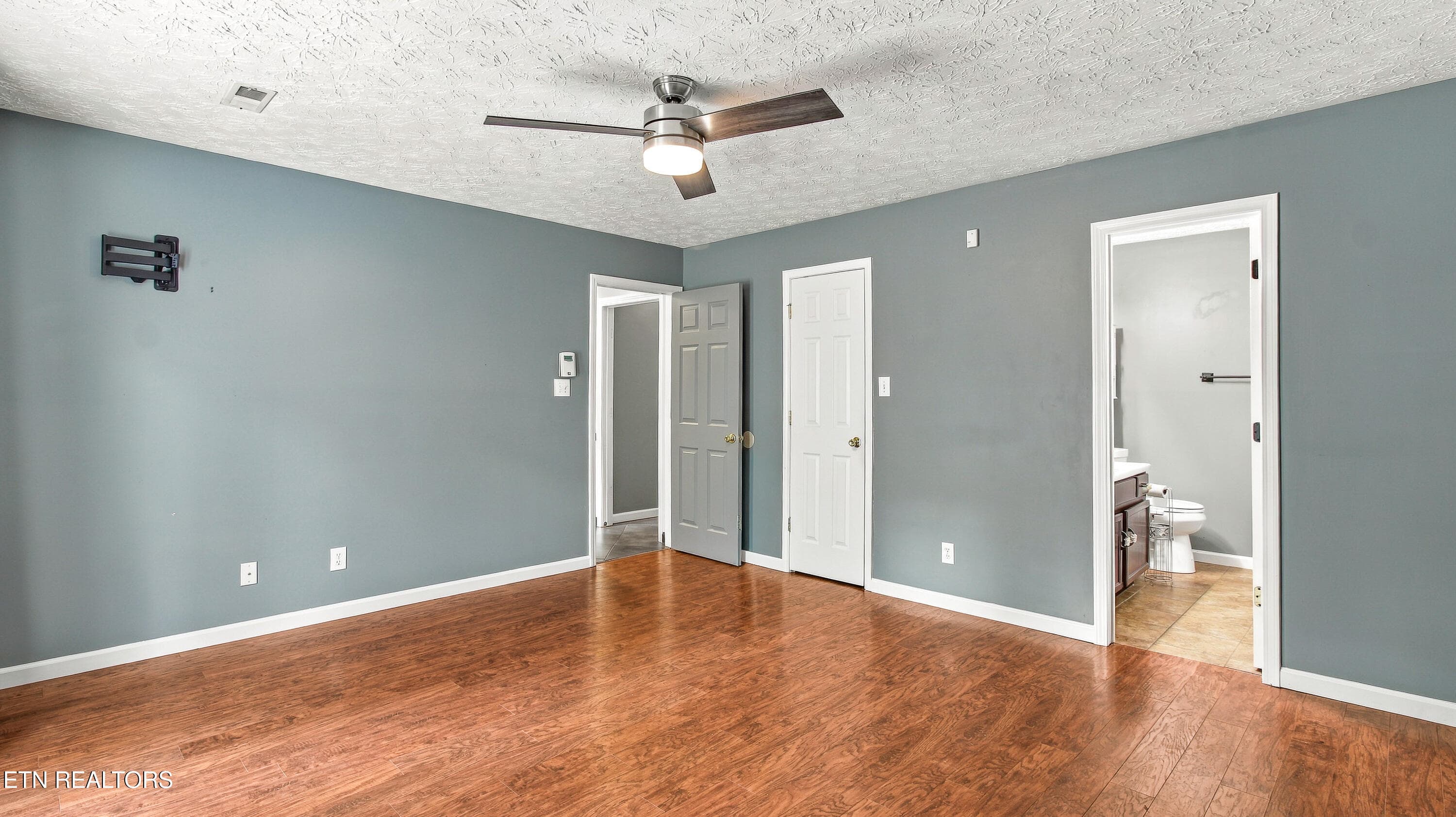warren-22 - 5973 Warrenpark Lane, Knoxville, TN 37912, Knoxville