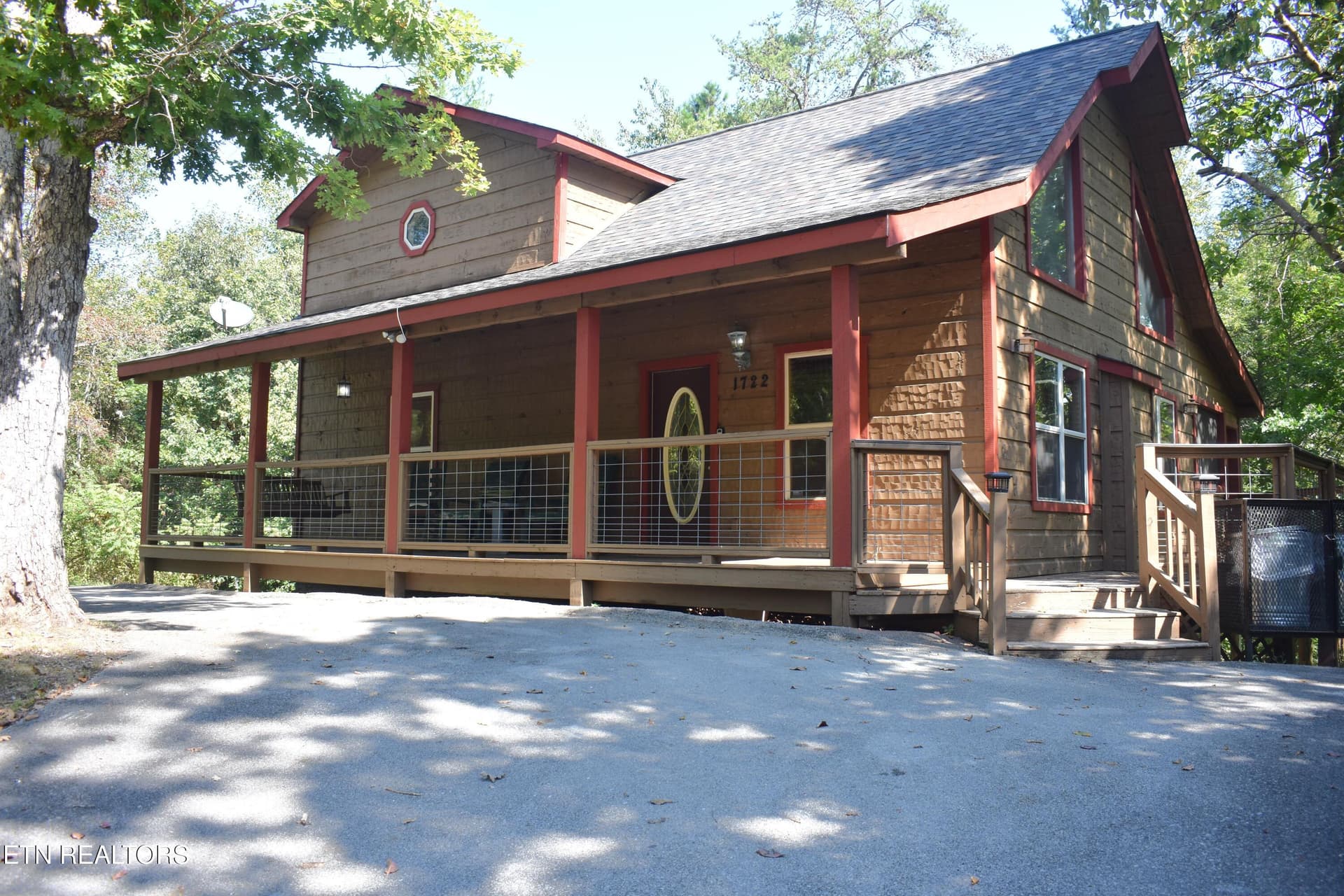1722 Scenic Woods Way, Sevierville, TN 37876