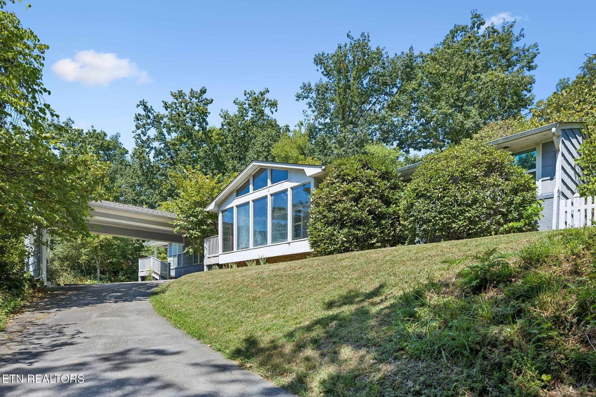 48-5603 S Briscoe Cir - 016 - 5603 S Briscoe Circle, Knoxville, TN 37912, Knoxville