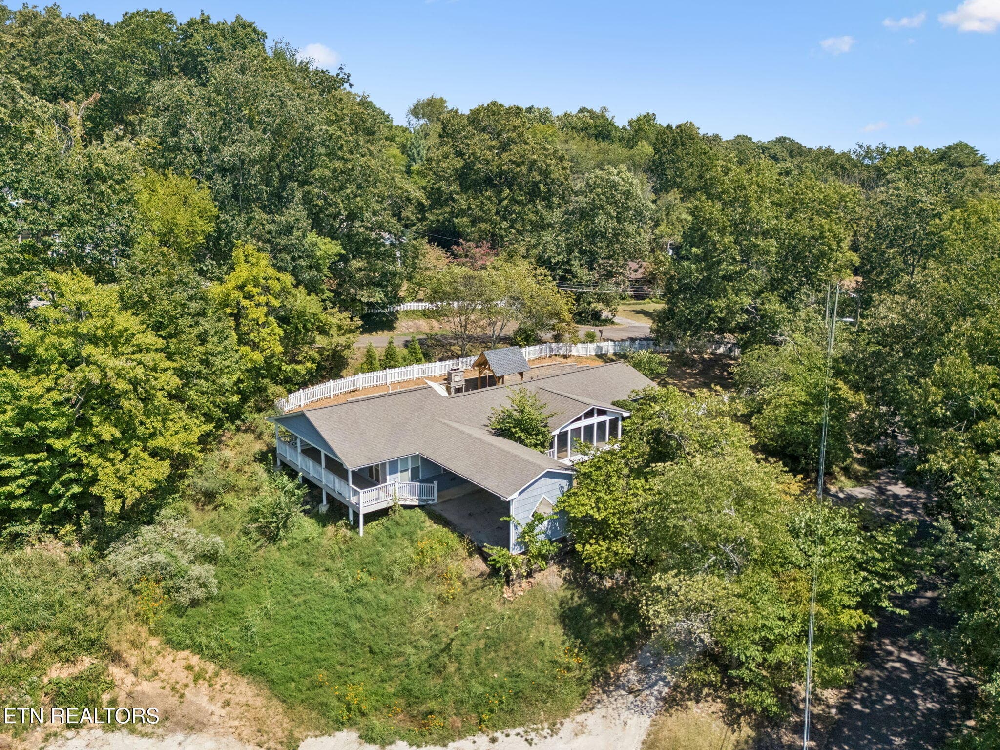 50-5603 S Briscoe Cir - 018 - 5603 S Briscoe Circle, Knoxville, TN 37912, Knoxville