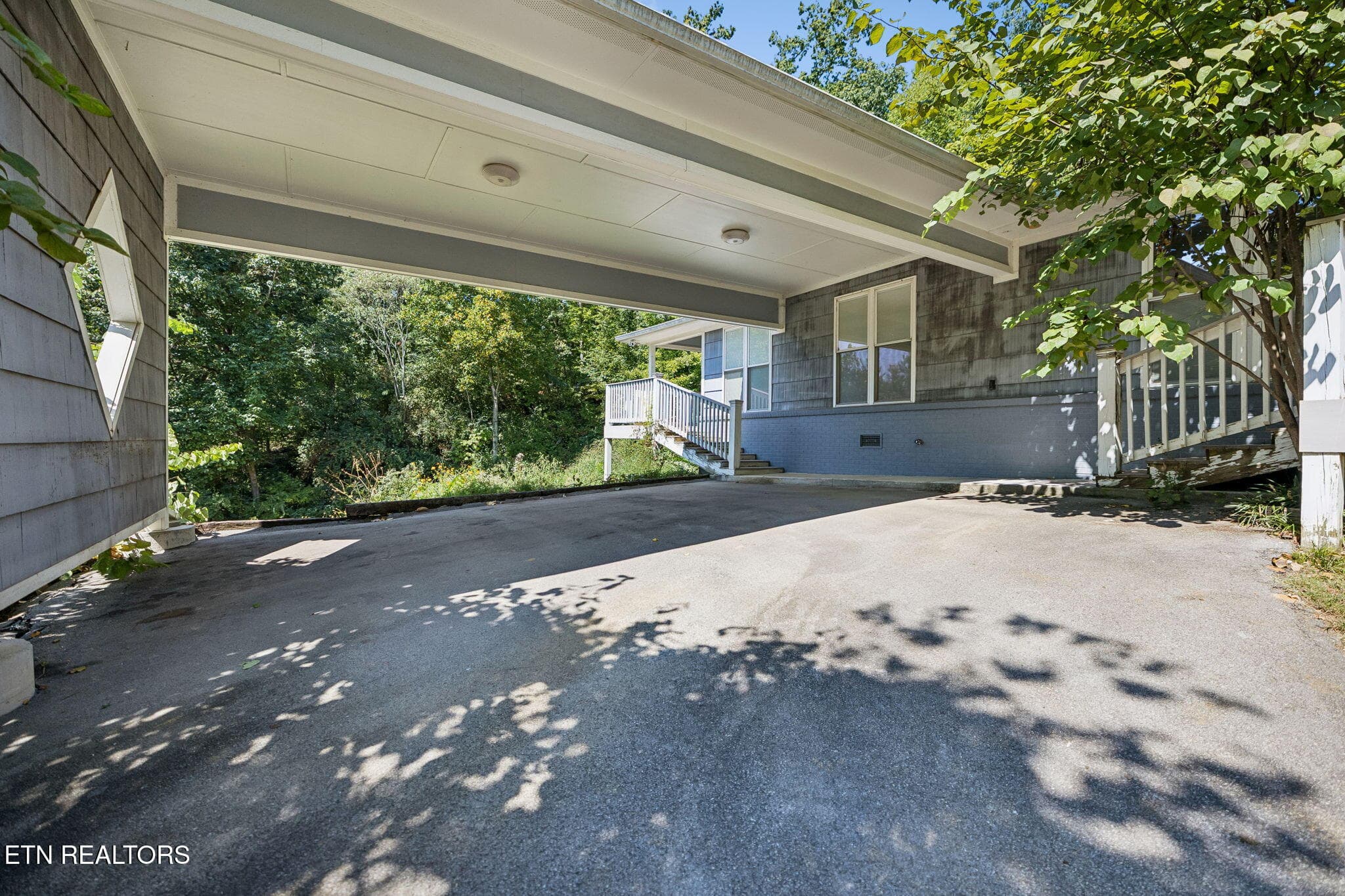 9-5603 S Briscoe Cir - 004 - 5603 S Briscoe Circle, Knoxville, TN 37912, Knoxville