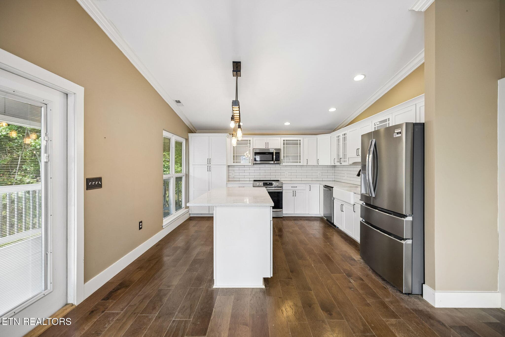 35-5603 S Briscoe Cir - (25) - 5603 S Briscoe Circle, Knoxville, TN 37912, Knoxville