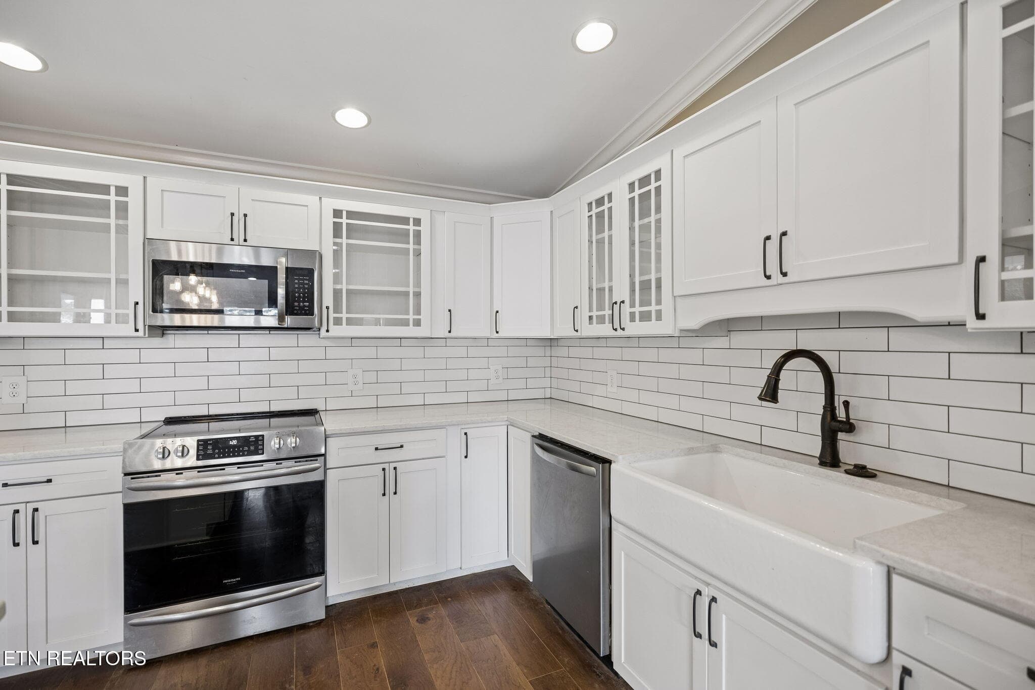 36-5603 S Briscoe Cir - (26) - 5603 S Briscoe Circle, Knoxville, TN 37912, Knoxville