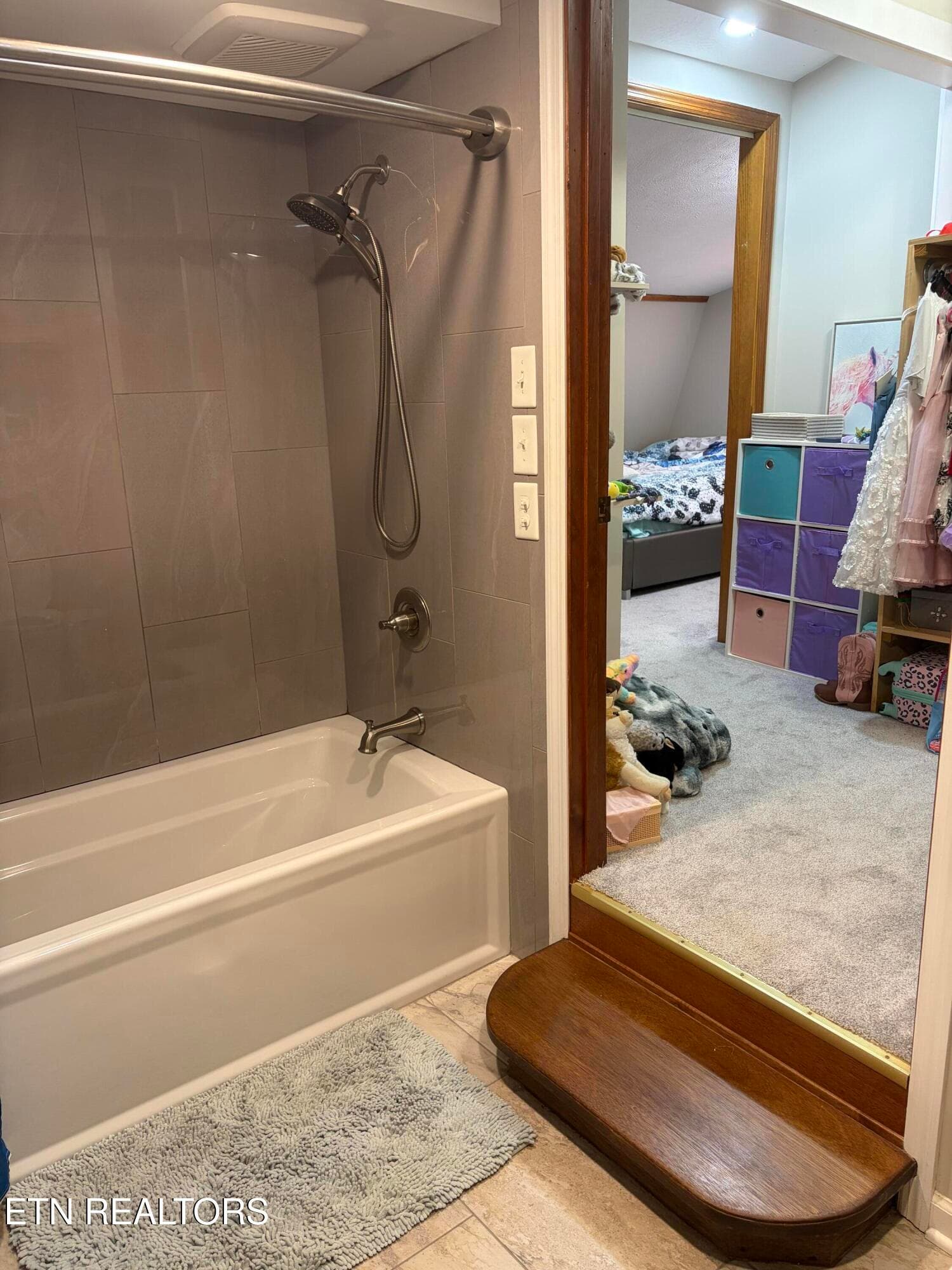 2nd Bath - 237 Foster Rd, Heiskell, TN 37754