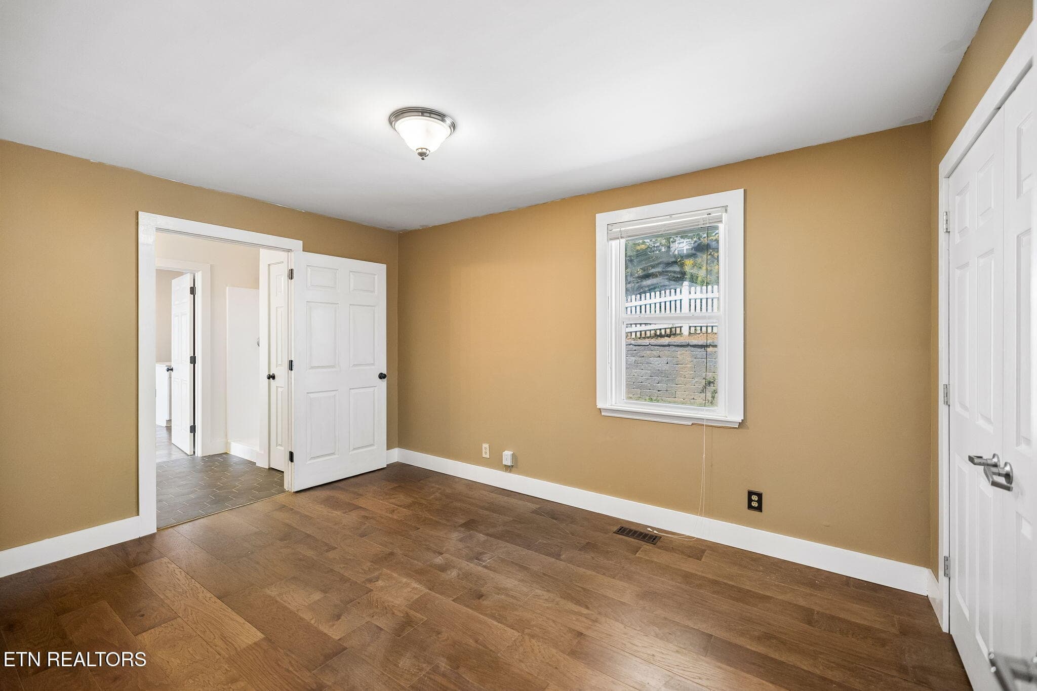 28-5603 S Briscoe Cir - (18) - 5603 S Briscoe Circle, Knoxville, TN 37912, Knoxville