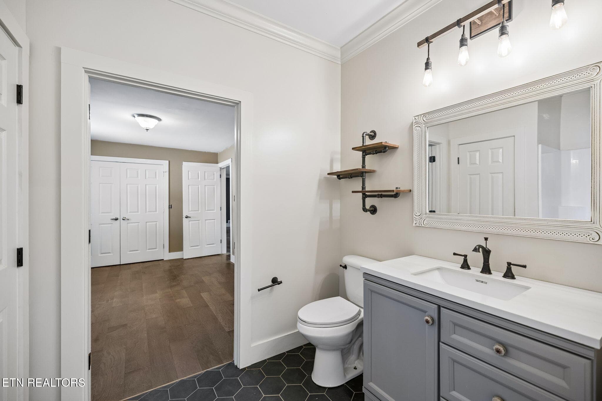 31-5603 S Briscoe Cir - (21) - 5603 S Briscoe Circle, Knoxville, TN 37912, Knoxville