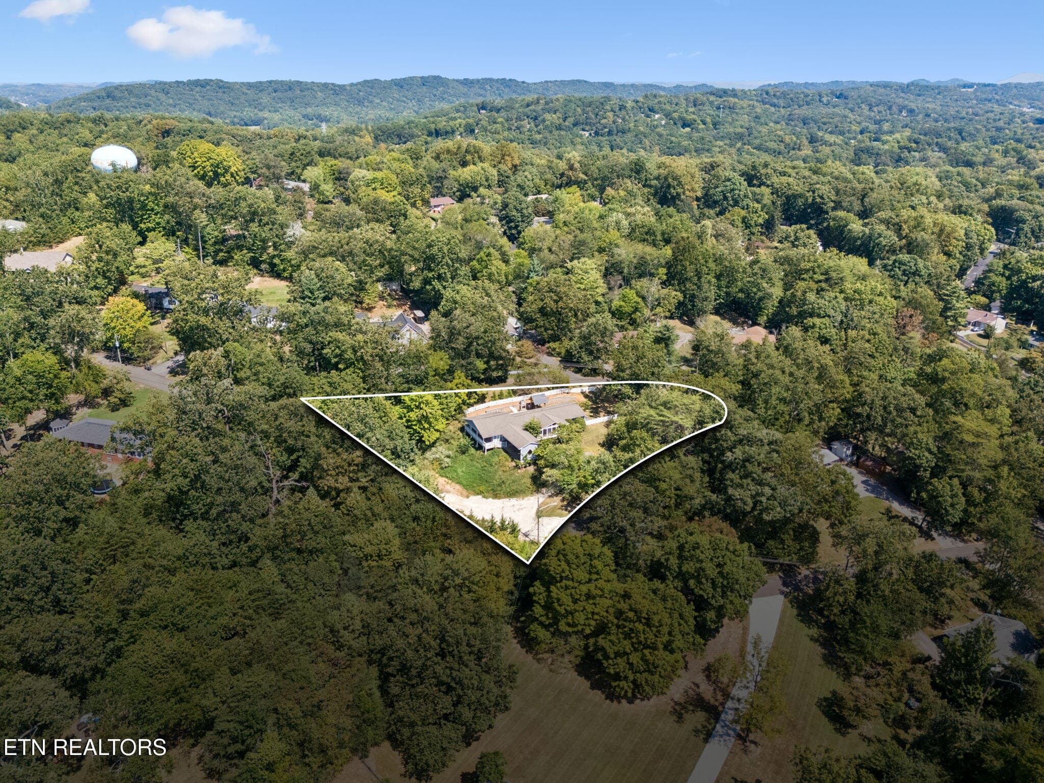 51-5603 S Briscoe Cir - 019 - 5603 S Briscoe Circle, Knoxville, TN 37912, Knoxville