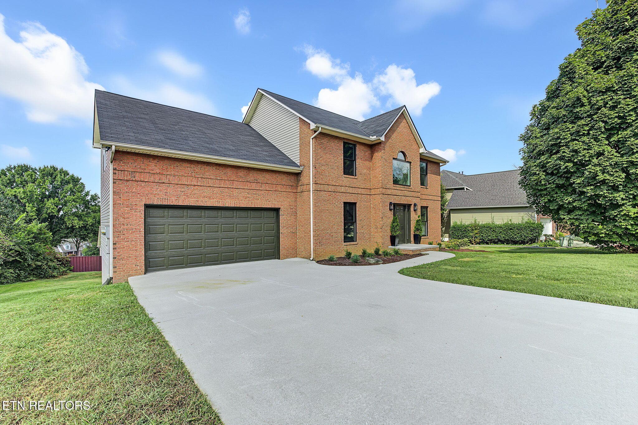 17-web-or-mls-10108-delle-meade-dr - 10108 Delle Meade Drive, Knoxville, TN 37931, Knoxville