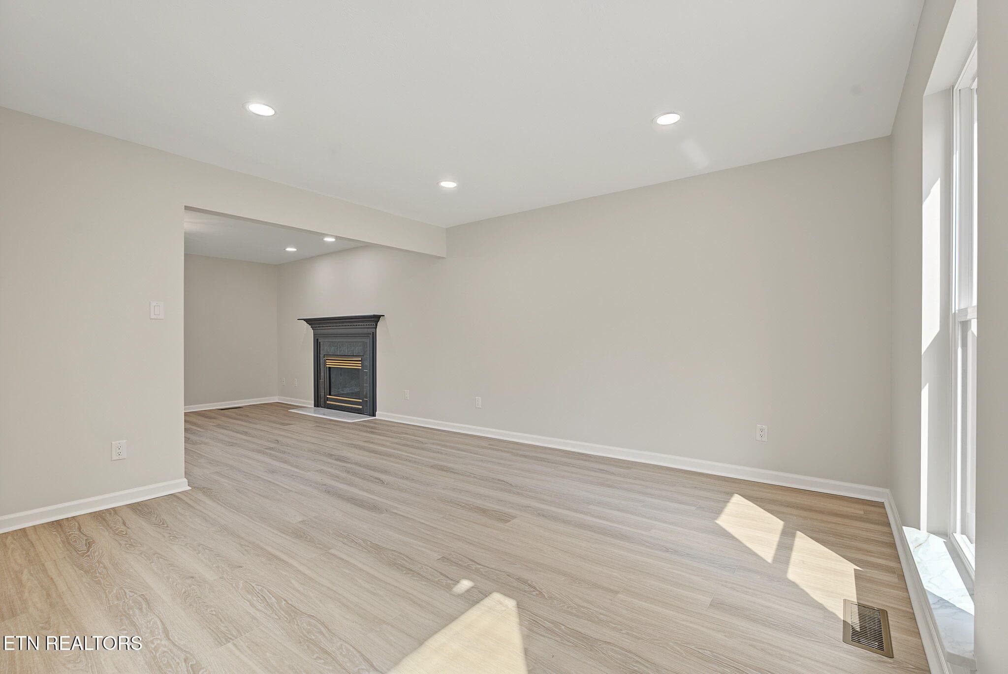 40-web-or-mls-10108-delle-meade-dr - 10108 Delle Meade Drive, Knoxville, TN 37931, Knoxville