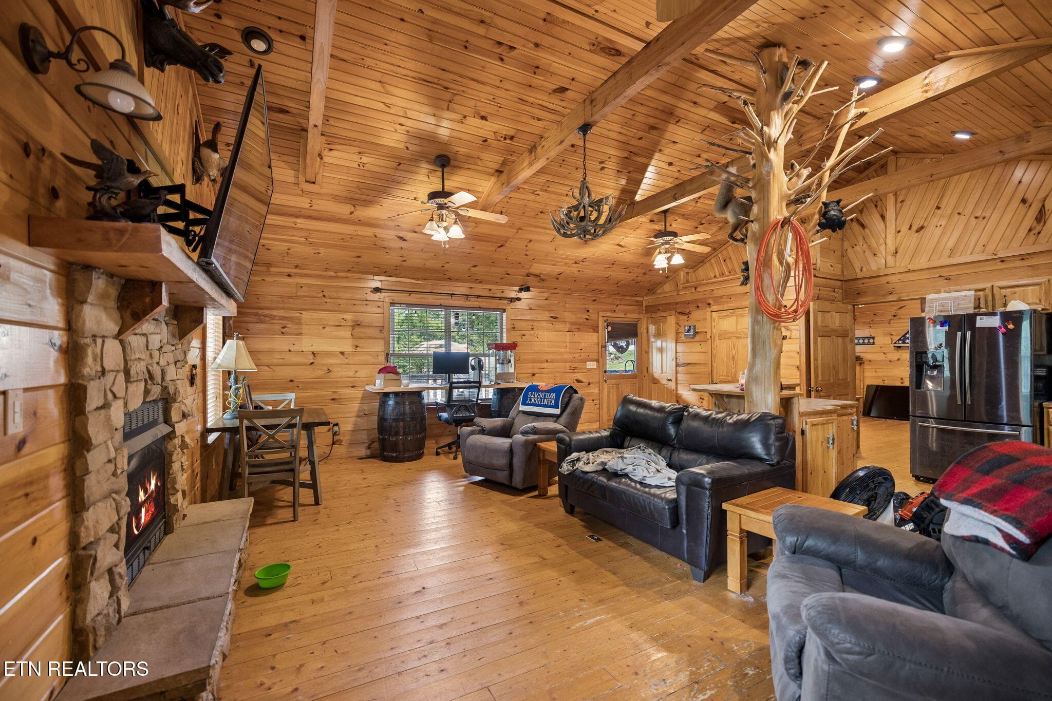 15-369 Oak Lake Dr-015 - 369 Oak Lake Drive, Sevierville, TN 37876, Sevierville
