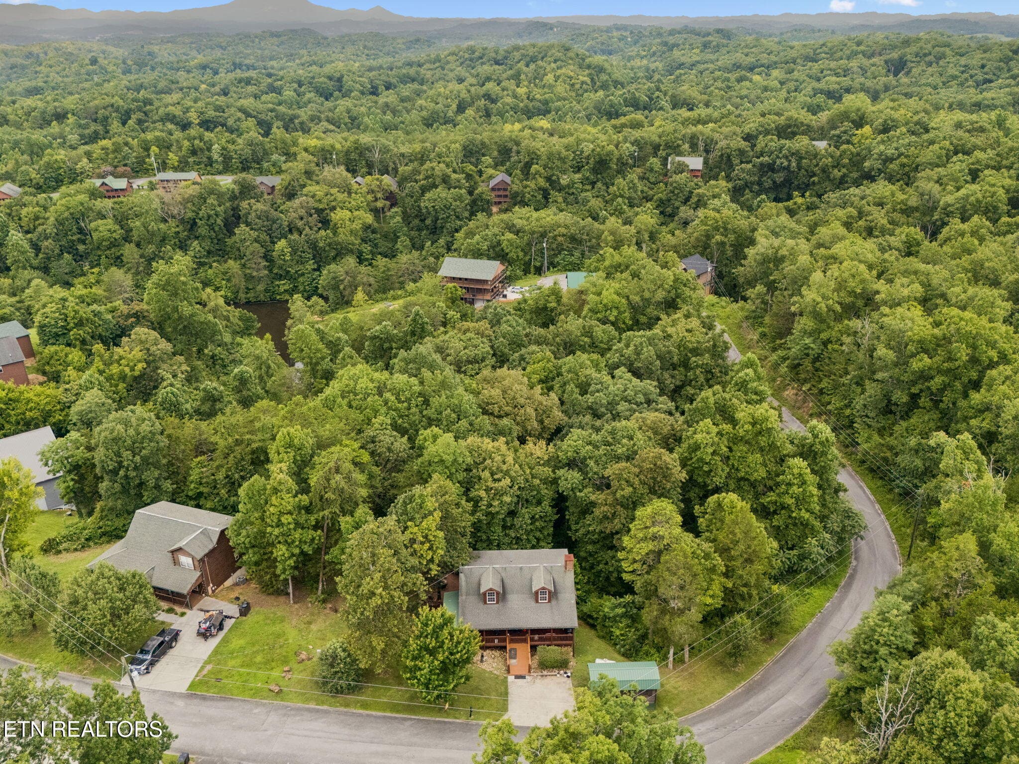 45-369 Oak Lake Dr-045 - 369 Oak Lake Drive, Sevierville, TN 37876, Sevierville