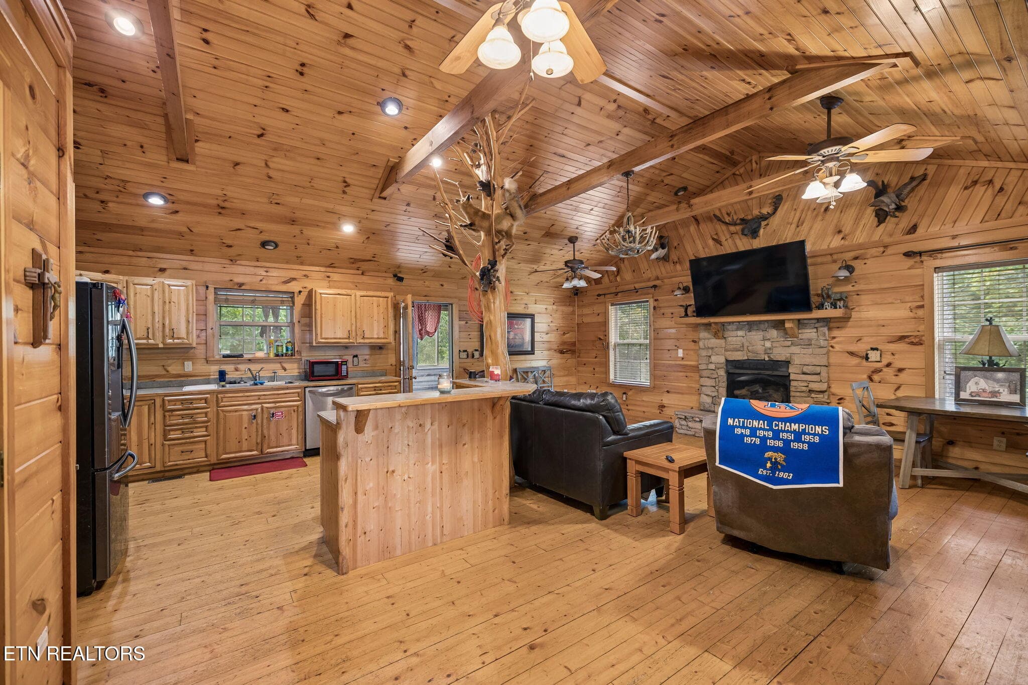 20-369 Oak Lake Dr-020 - 369 Oak Lake Drive, Sevierville, TN 37876, Sevierville