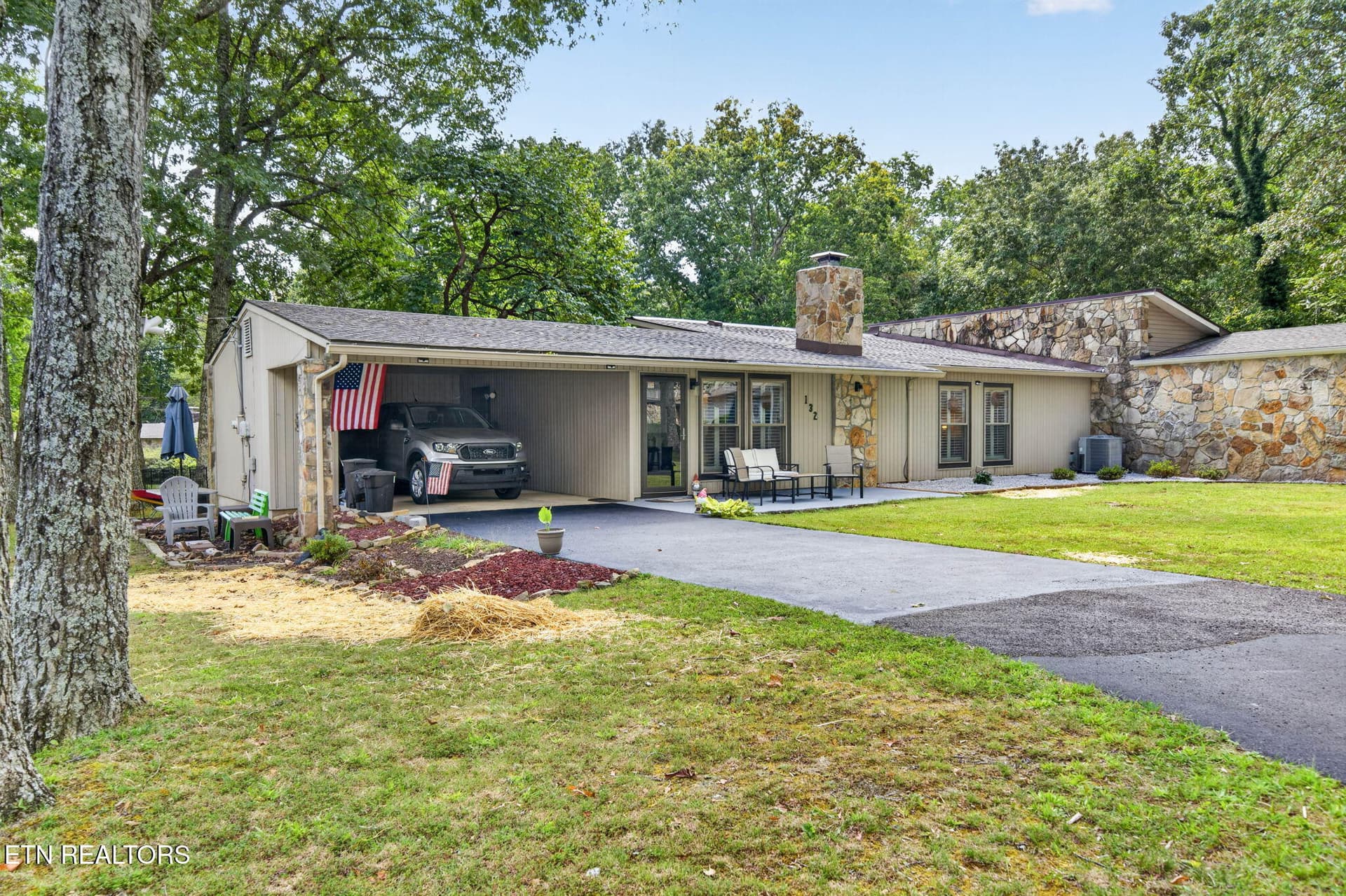 132 Dovenshire Drive, Crossville, TN 38558