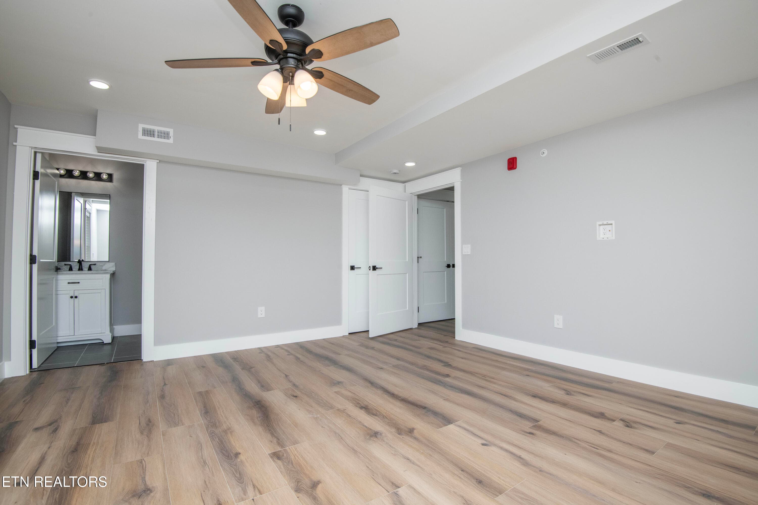 bed 1 - 1911 Forest Ave 1, Knoxville, TN 37916, Knoxville