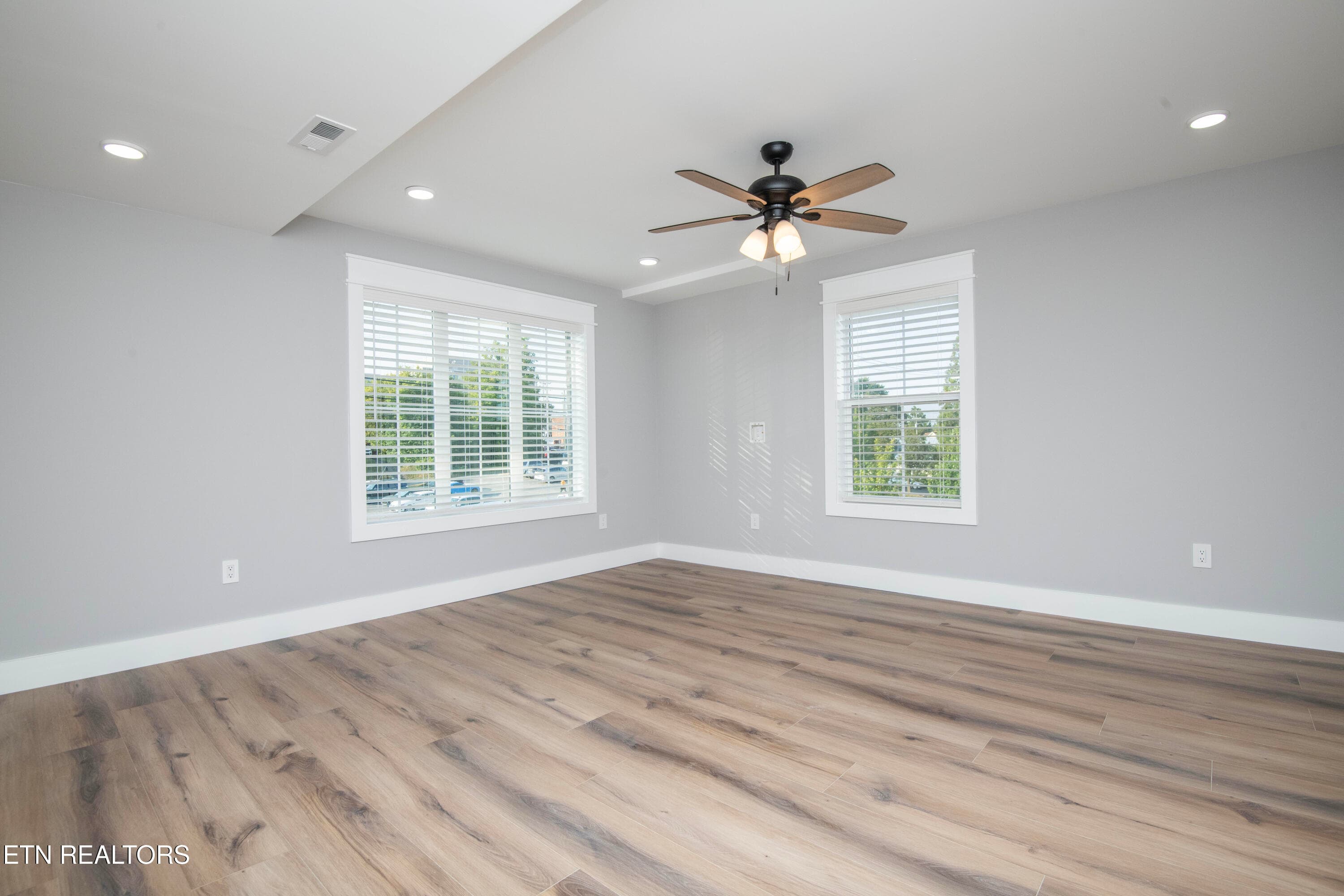 bed 3 - 1911 Forest Ave 1, Knoxville, TN 37916, Knoxville