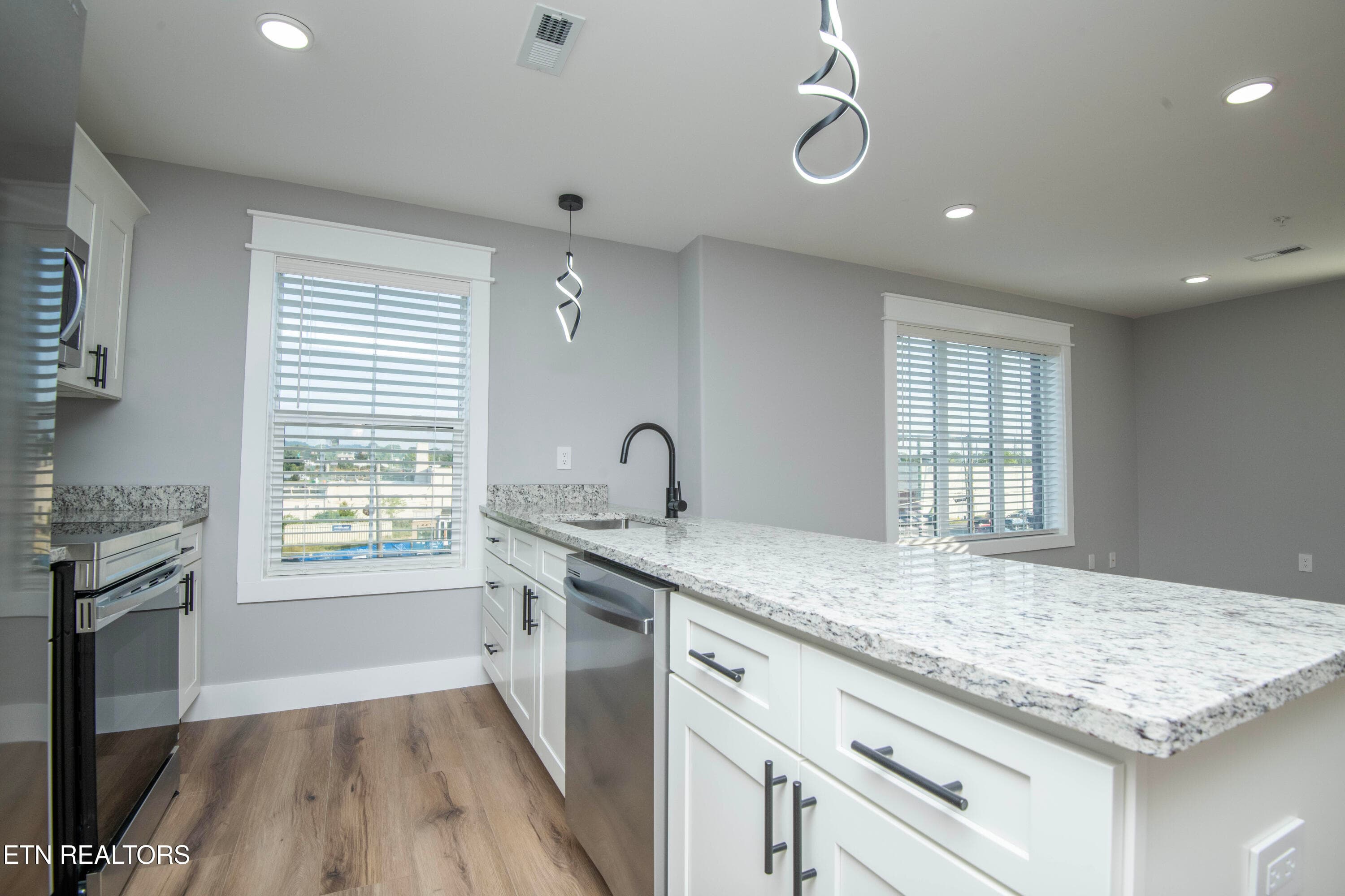 bkitchen 3 - 1911 Forest Ave 1, Knoxville, TN 37916, Knoxville