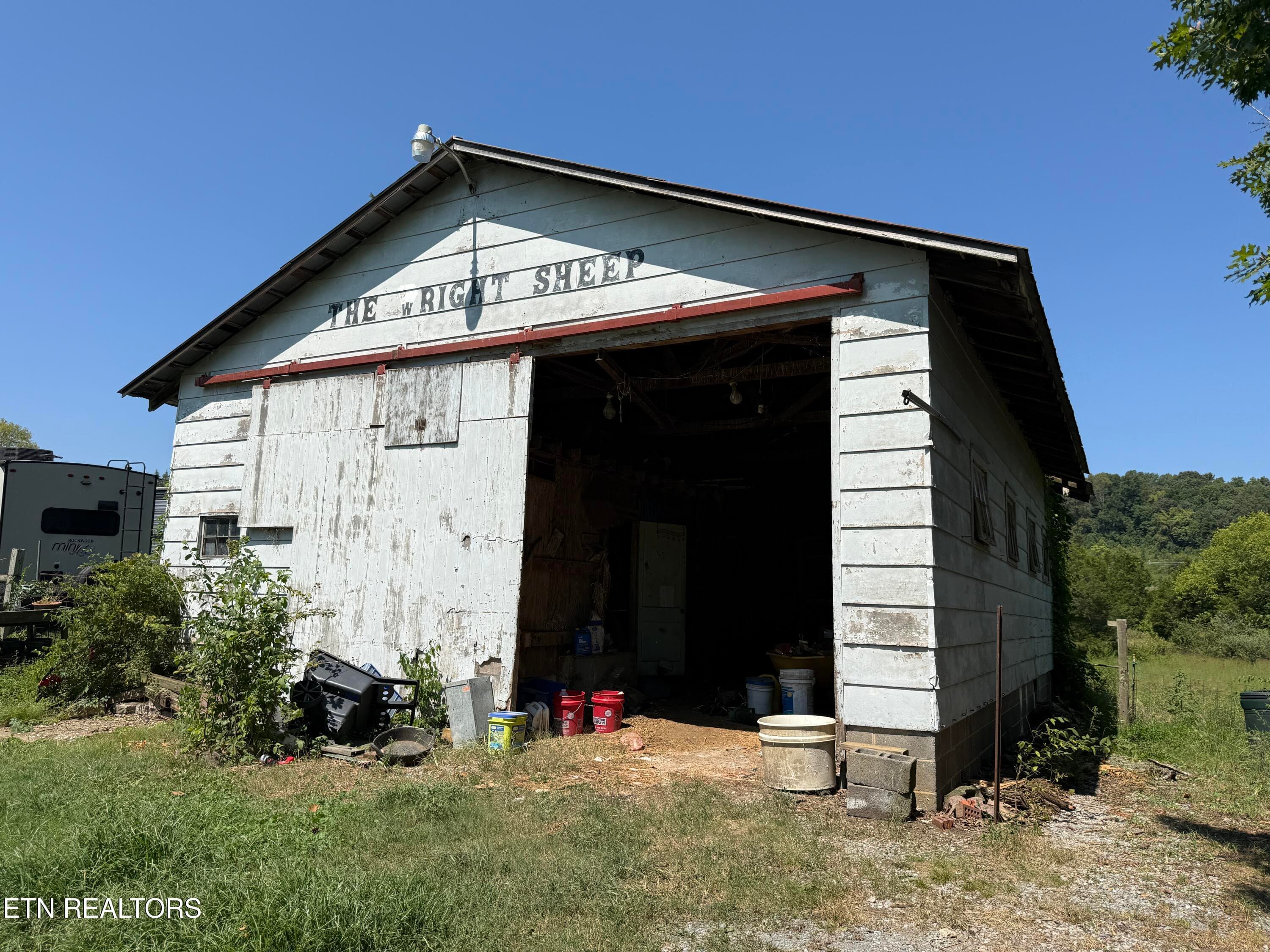 IMG_0865 - 549 Raccoon Valley Rd, Powell, TN 37849, Powell