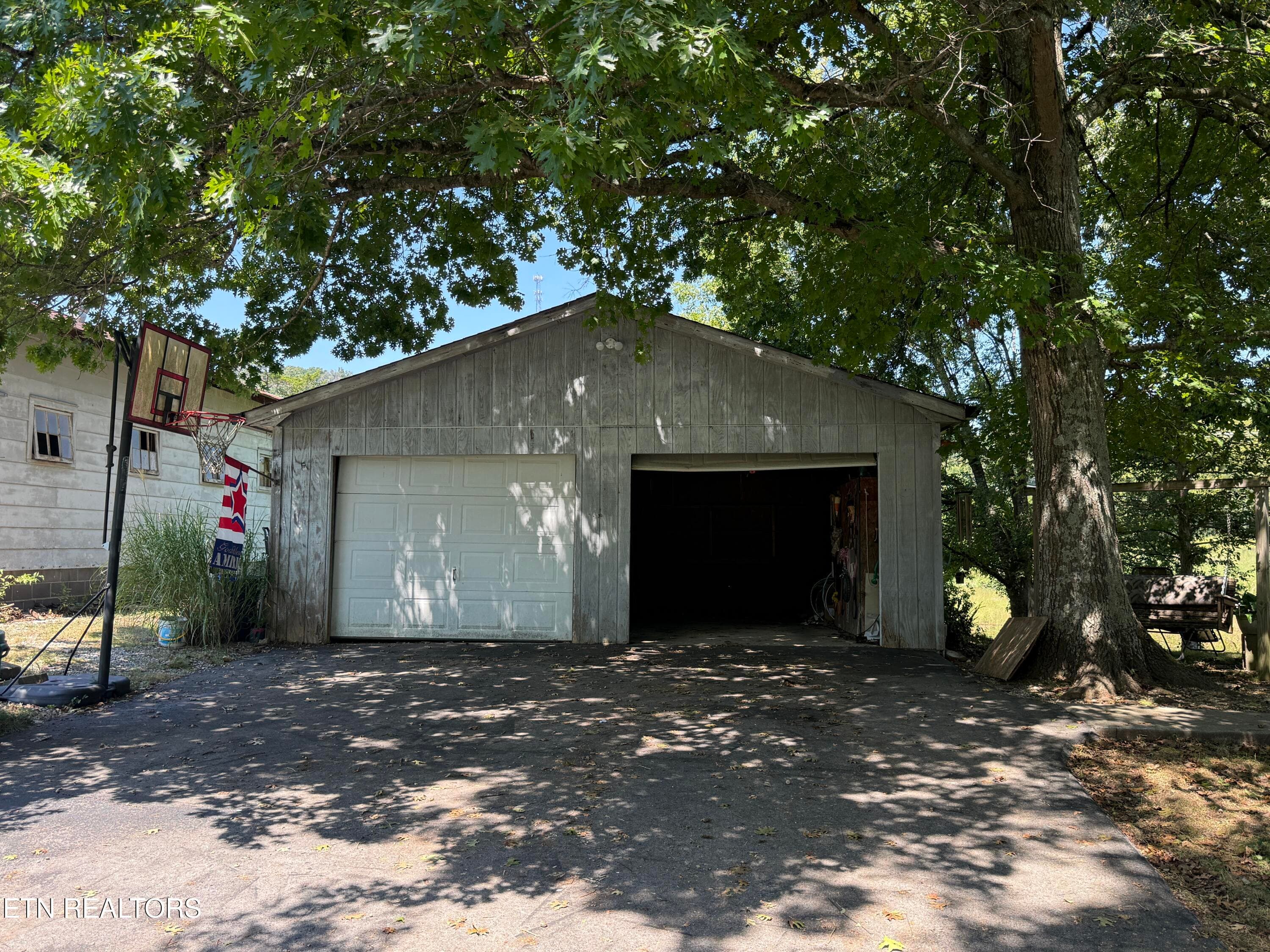 IMG_0910 - 549 Raccoon Valley Rd, Powell, TN 37849, Powell