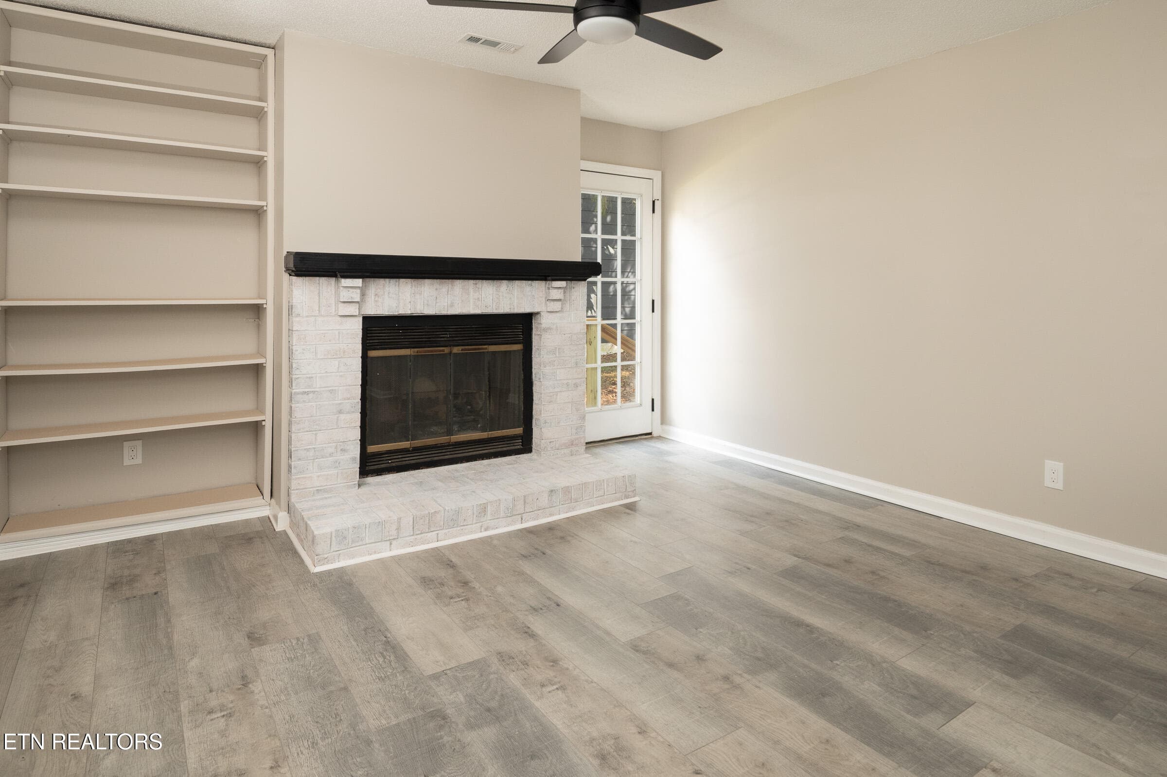 Family Room - 7611 Chatham Circle, Knoxville, TN 37909, Knoxville