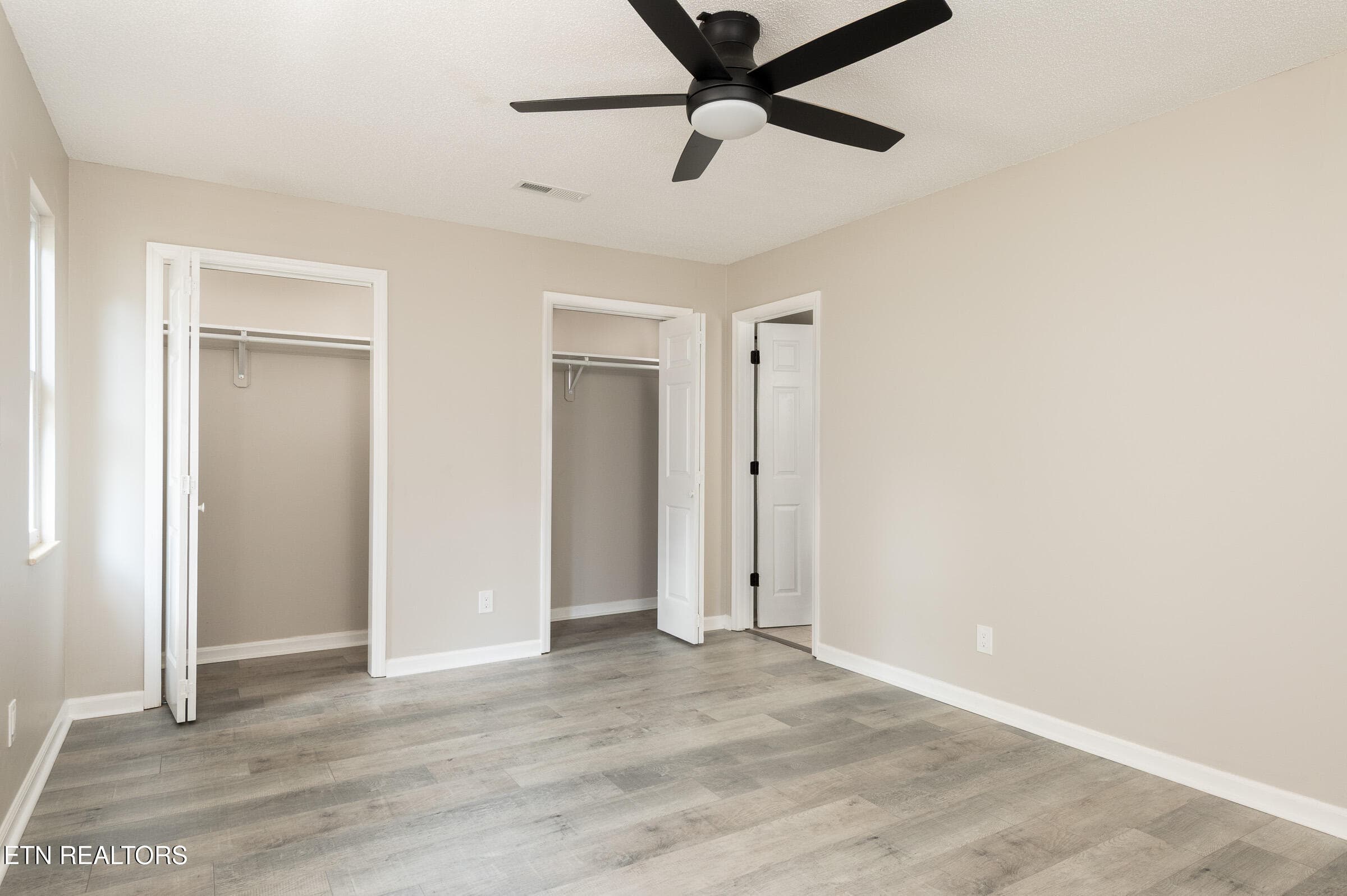 Double Closets - 7611 Chatham Circle, Knoxville, TN 37909, Knoxville