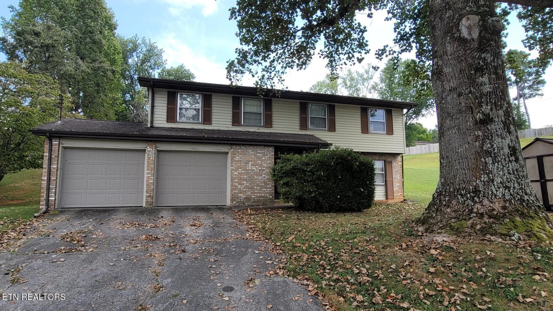 16 - 200 Highland View Drive, Knoxville, TN 37920, Knoxville