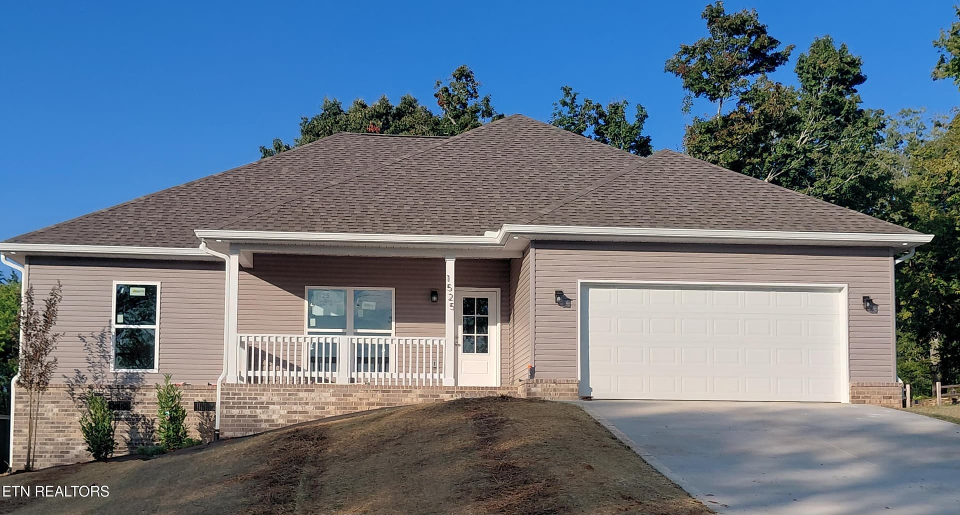 1525 John Sparks Drive, Friendsville, TN 37737