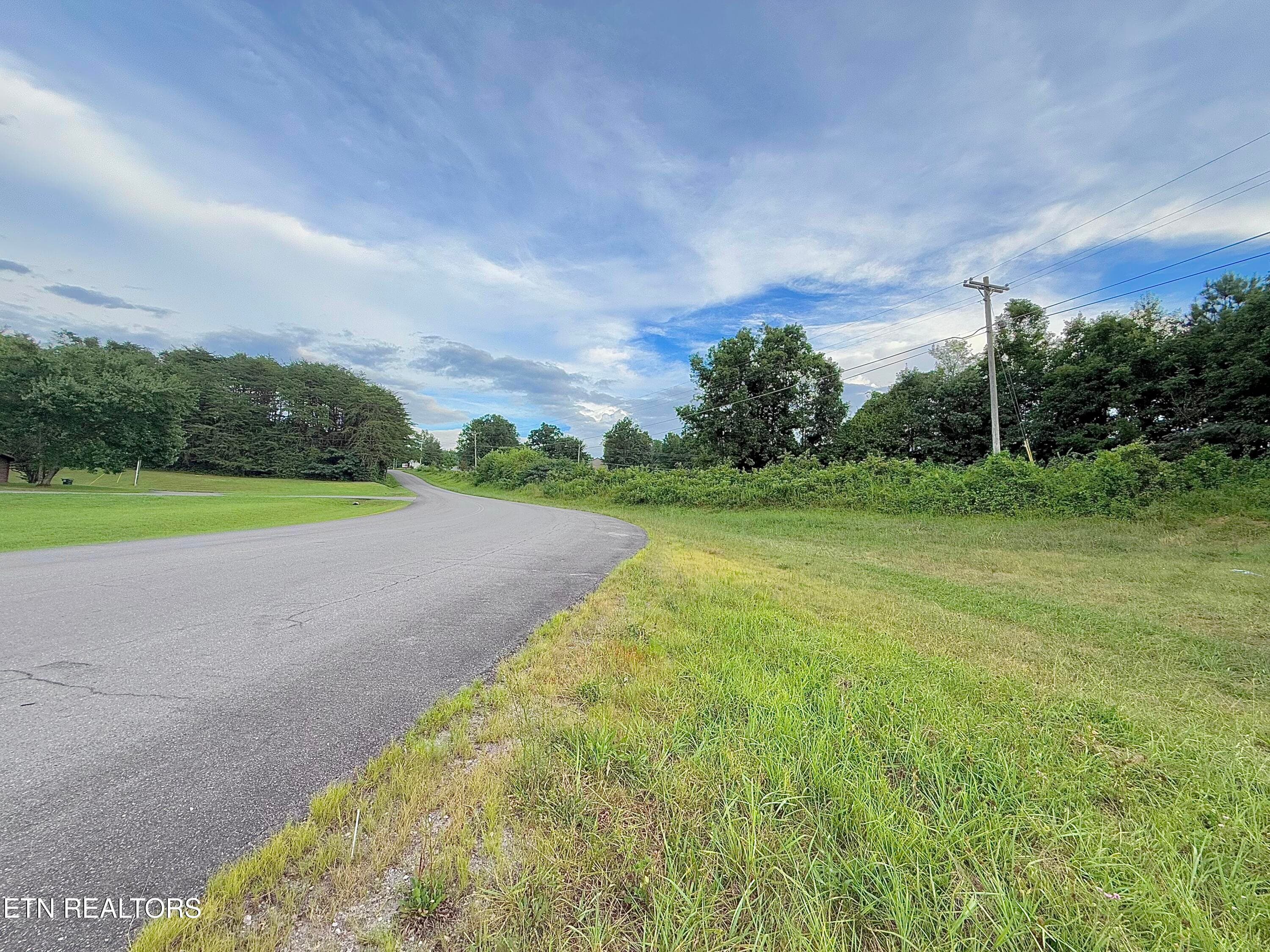 16 - Co Rd 475, Etowah, TN 37331