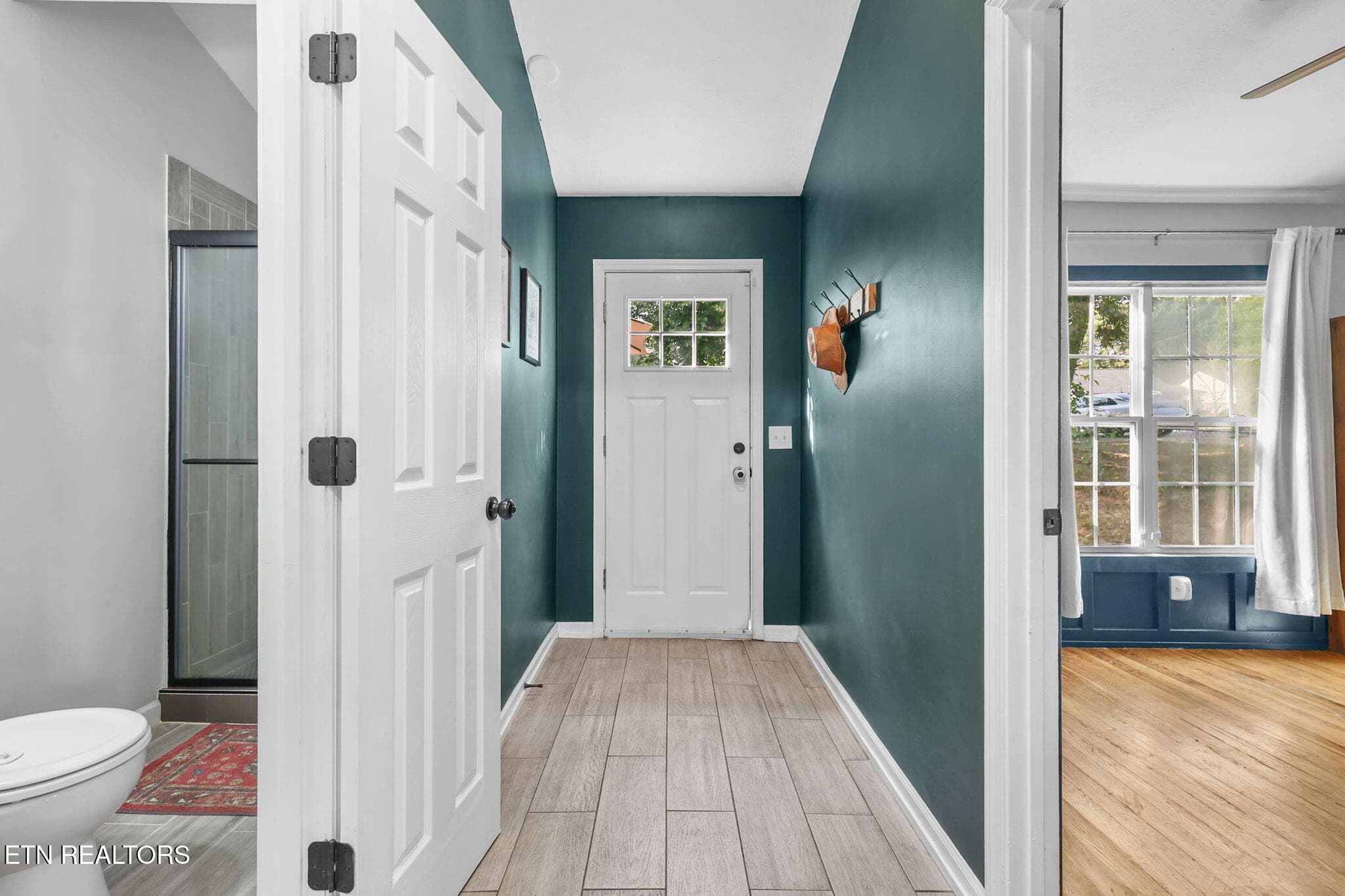 46-web-or-mls-3F1A6206 - 221 E Oldham Ave, Knoxville, TN 37917, Knoxville