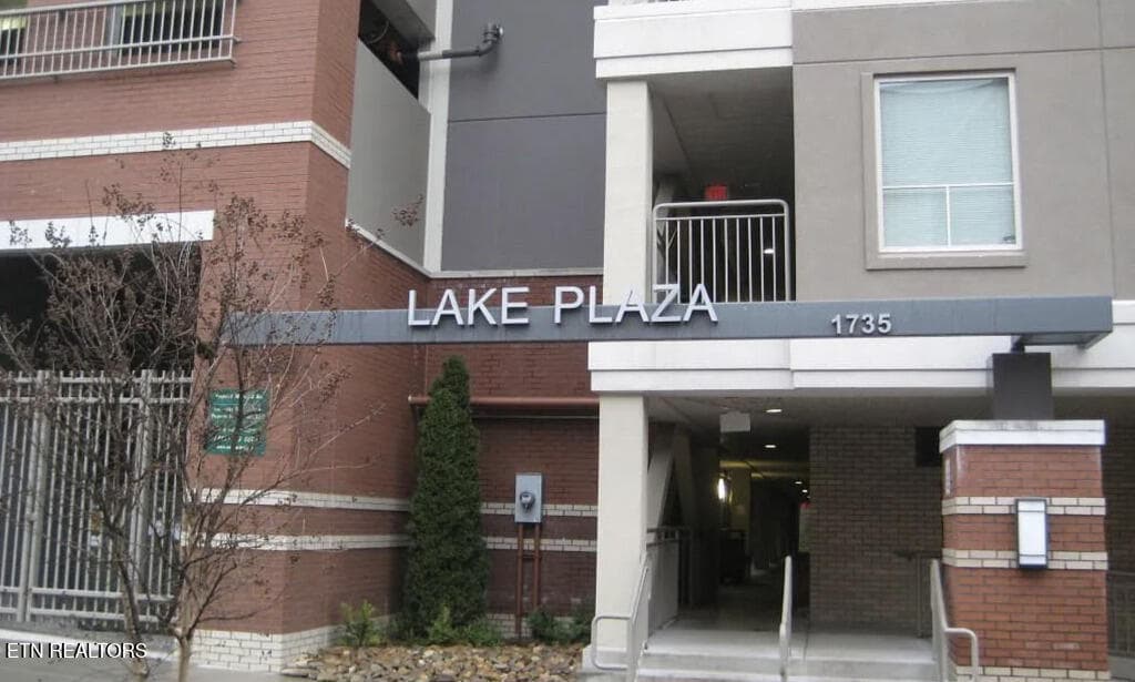 1735 Lake Ave 104, Knoxville, TN 37916